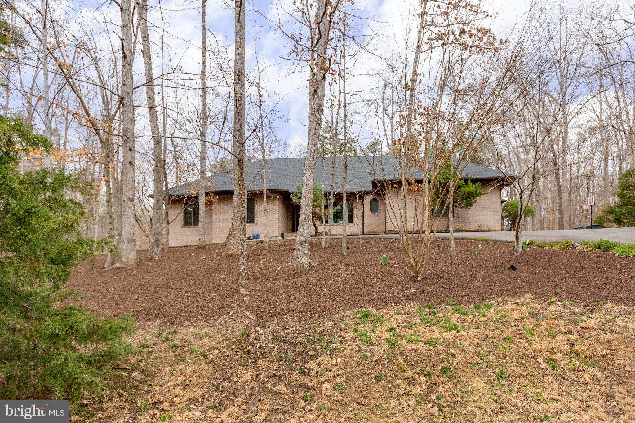 SEVEN LAKES - Residential