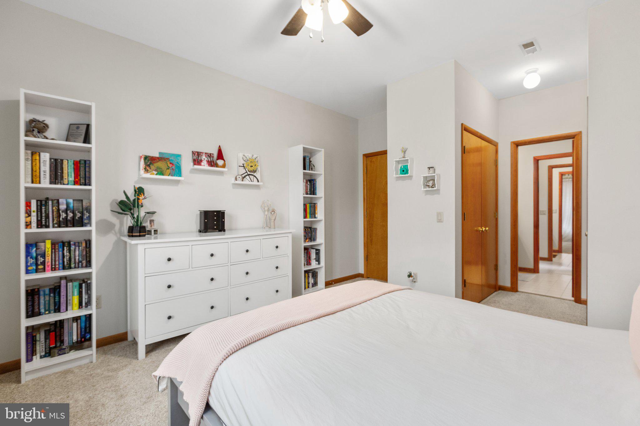 SEVEN LAKES - Residential