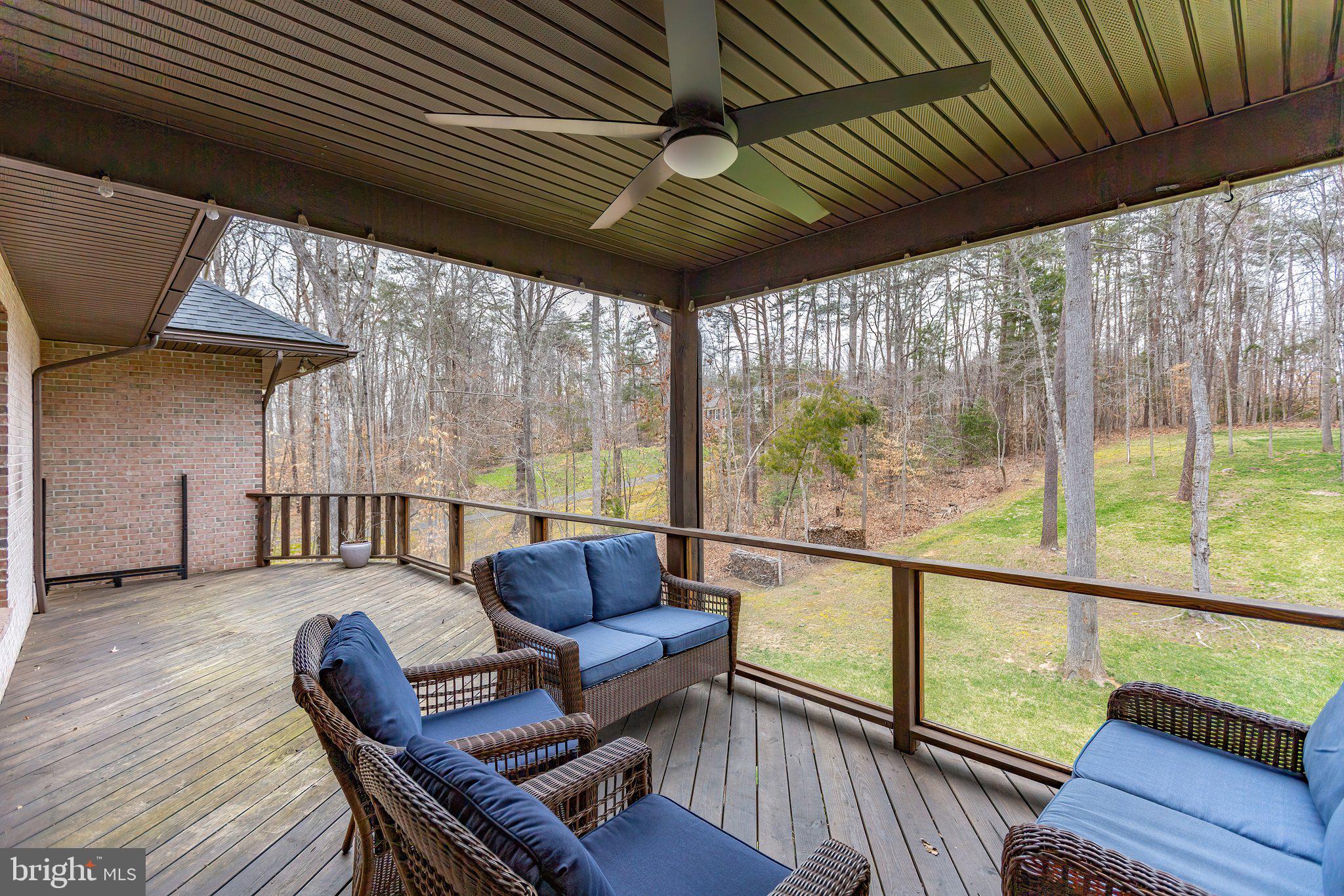 SEVEN LAKES - Residential