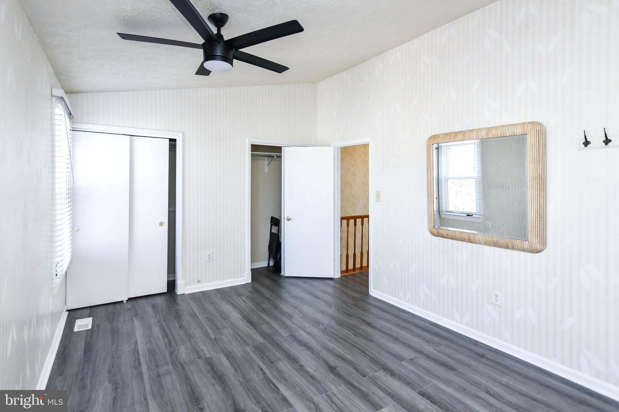 GLEN ORA-PLAT 11> - Residential