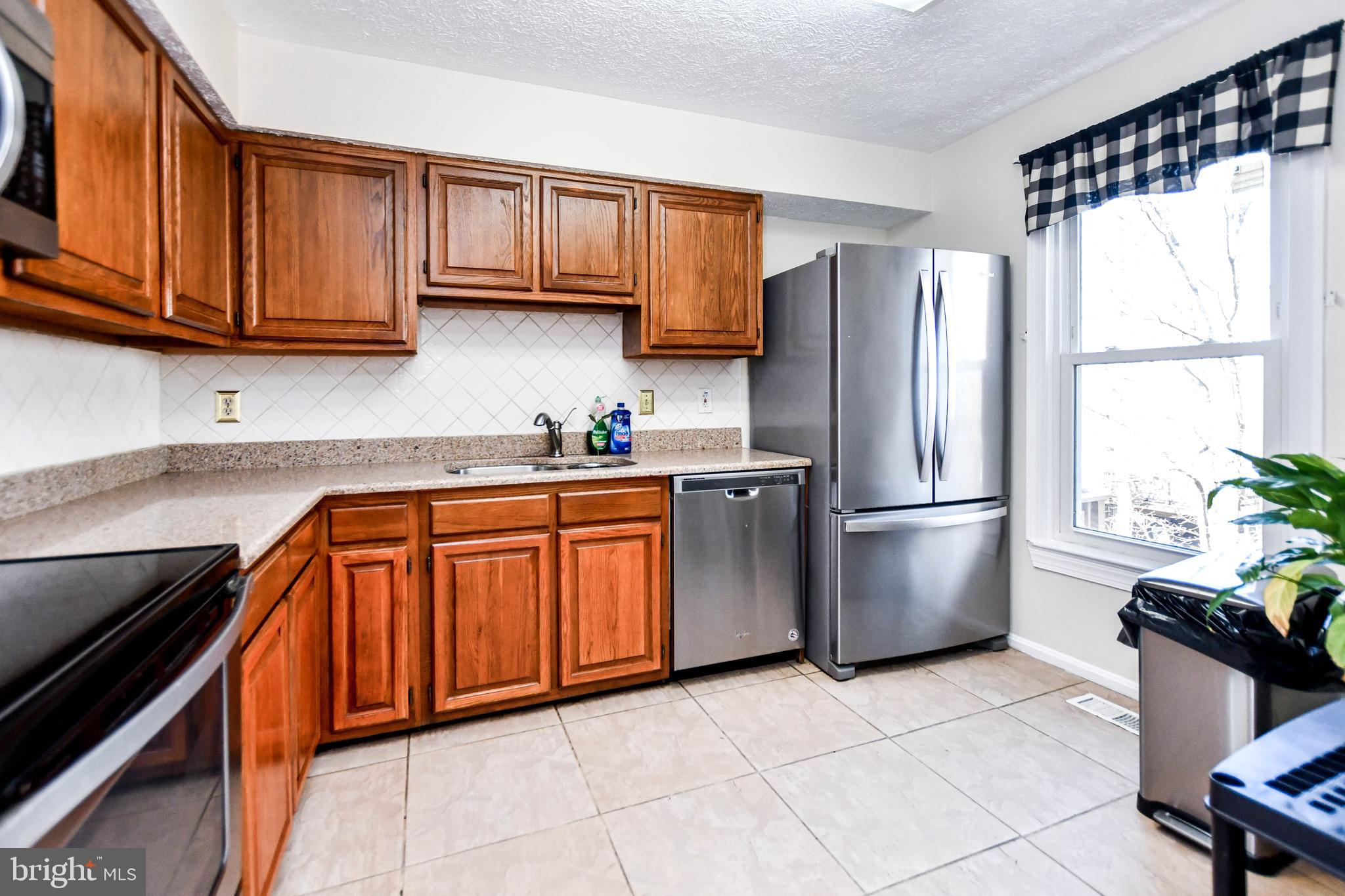 GLEN ORA-PLAT 11> - Residential