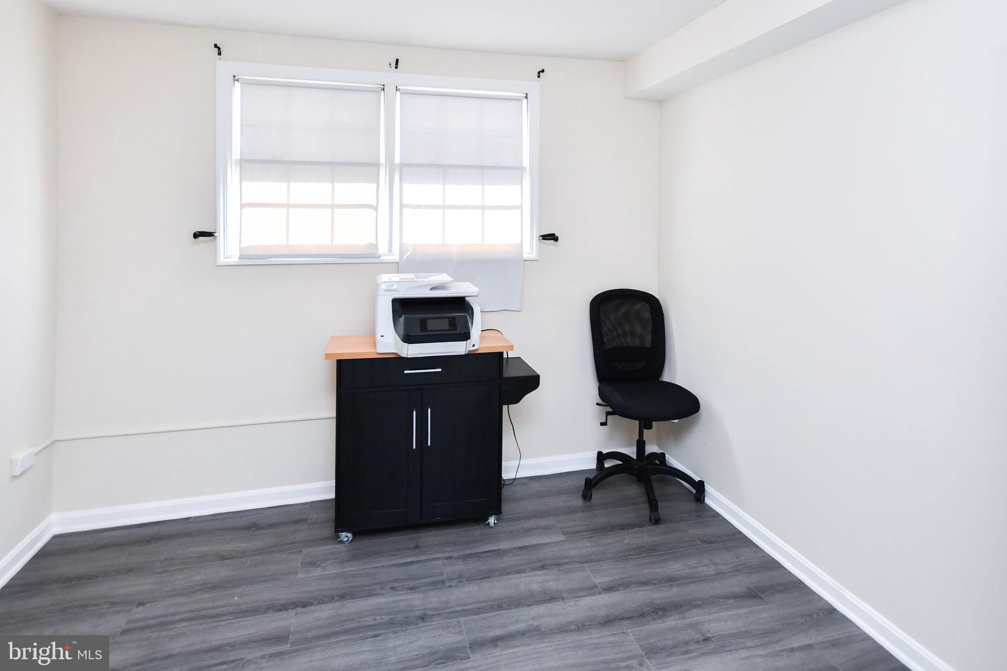 GLEN ORA-PLAT 11> - Residential