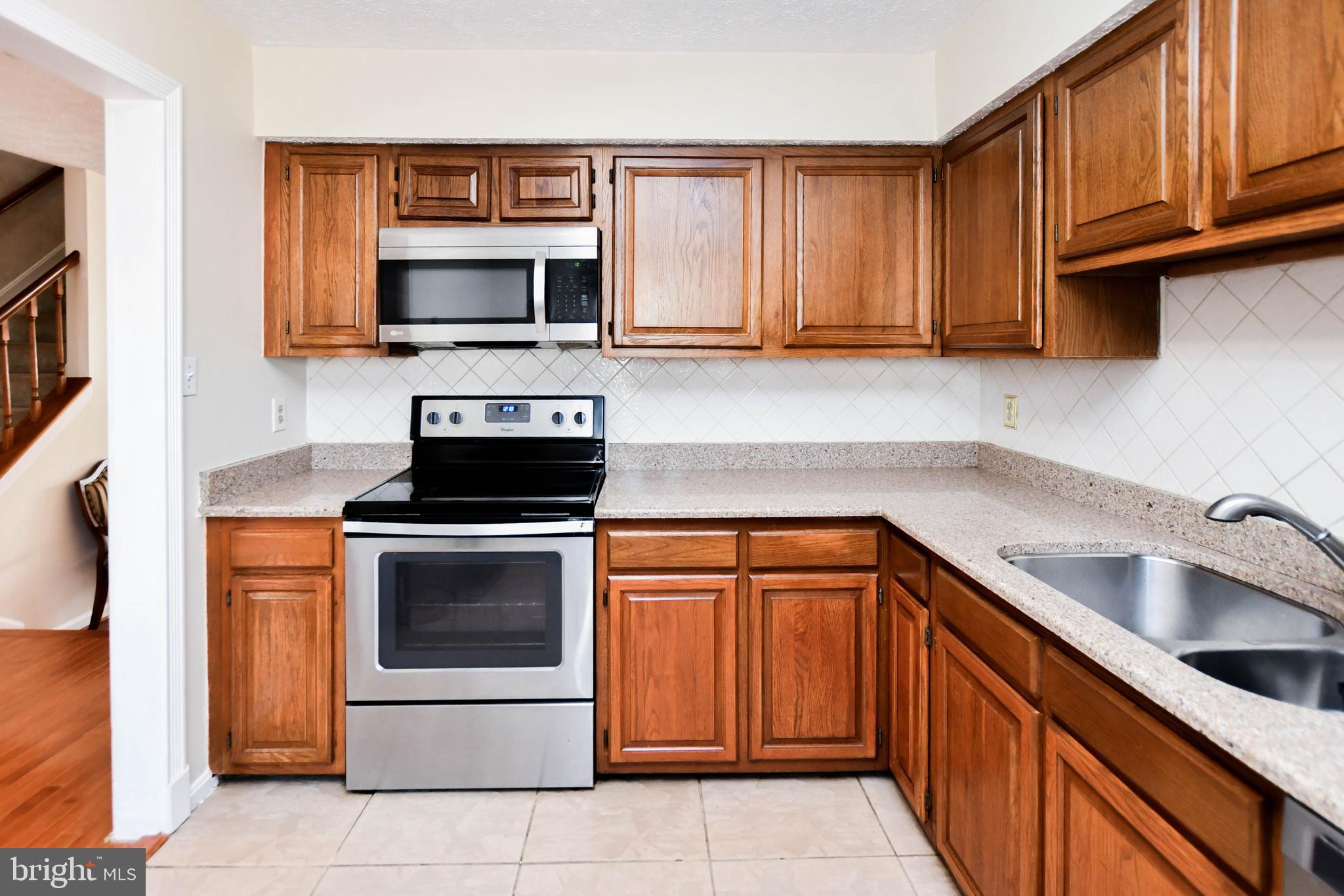 GLEN ORA-PLAT 11> - Residential