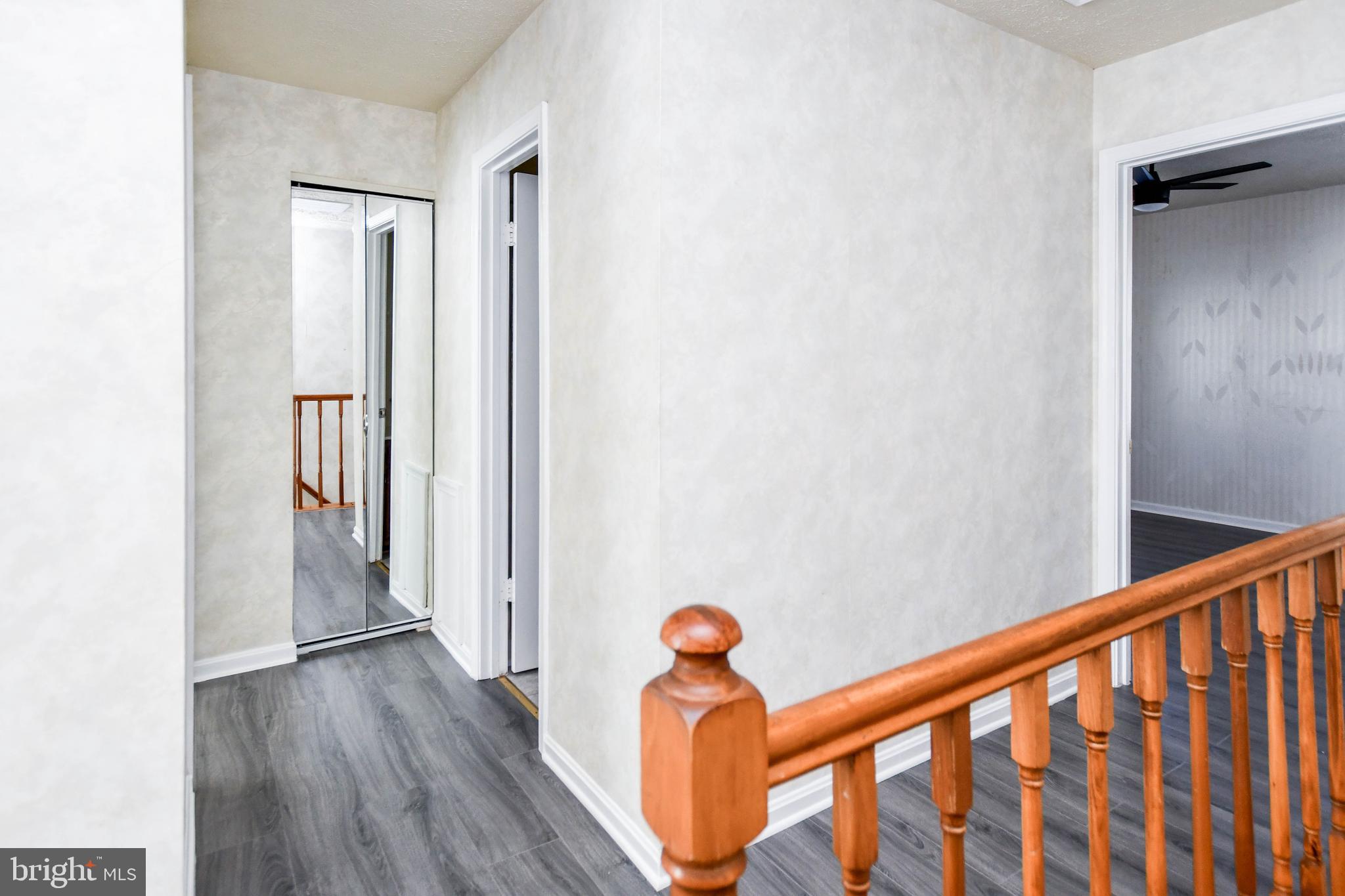 GLEN ORA-PLAT 11> - Residential