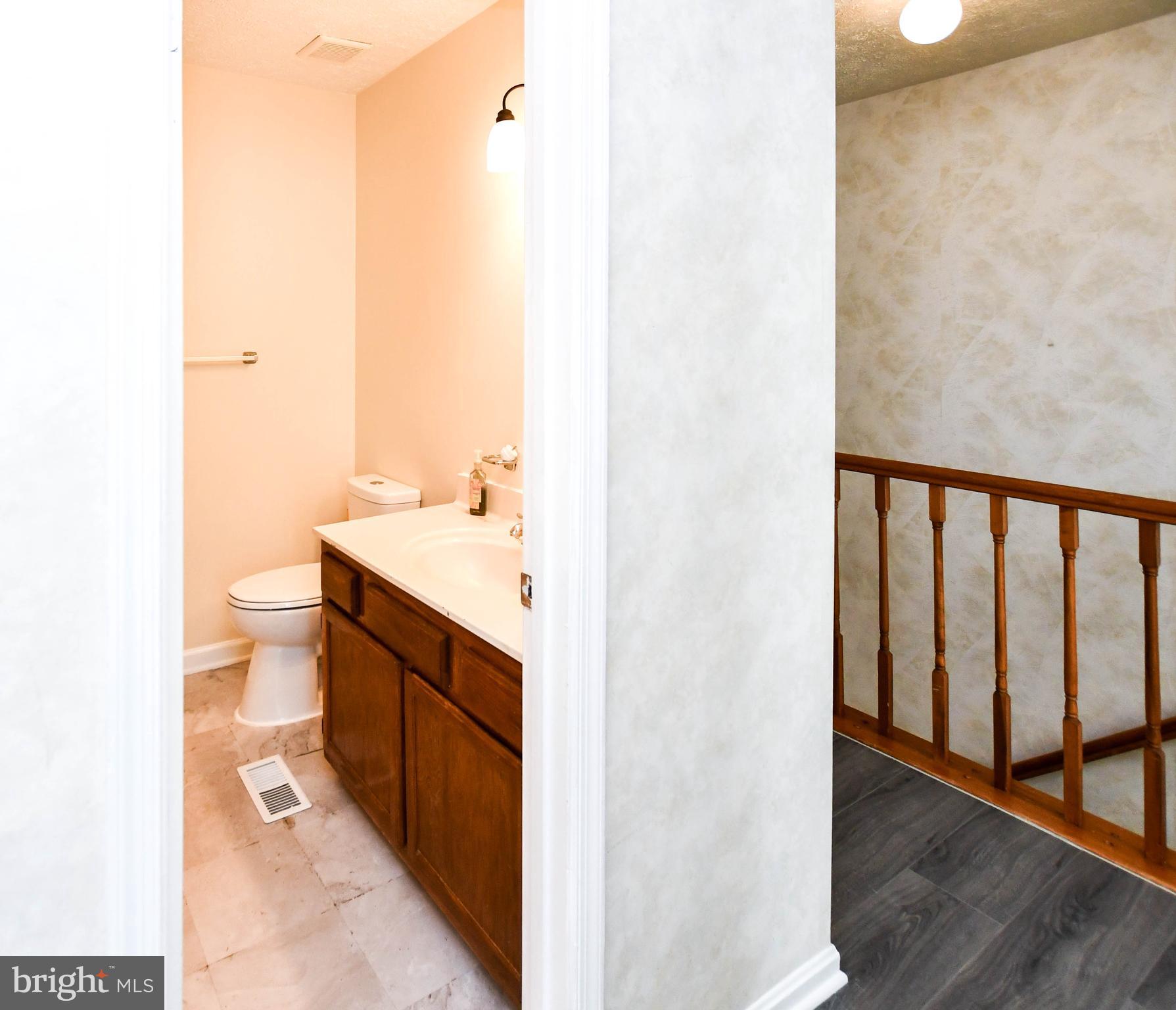 GLEN ORA-PLAT 11> - Residential