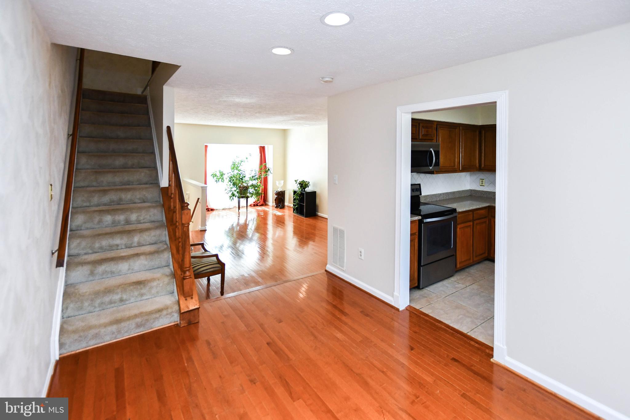 GLEN ORA-PLAT 11> - Residential