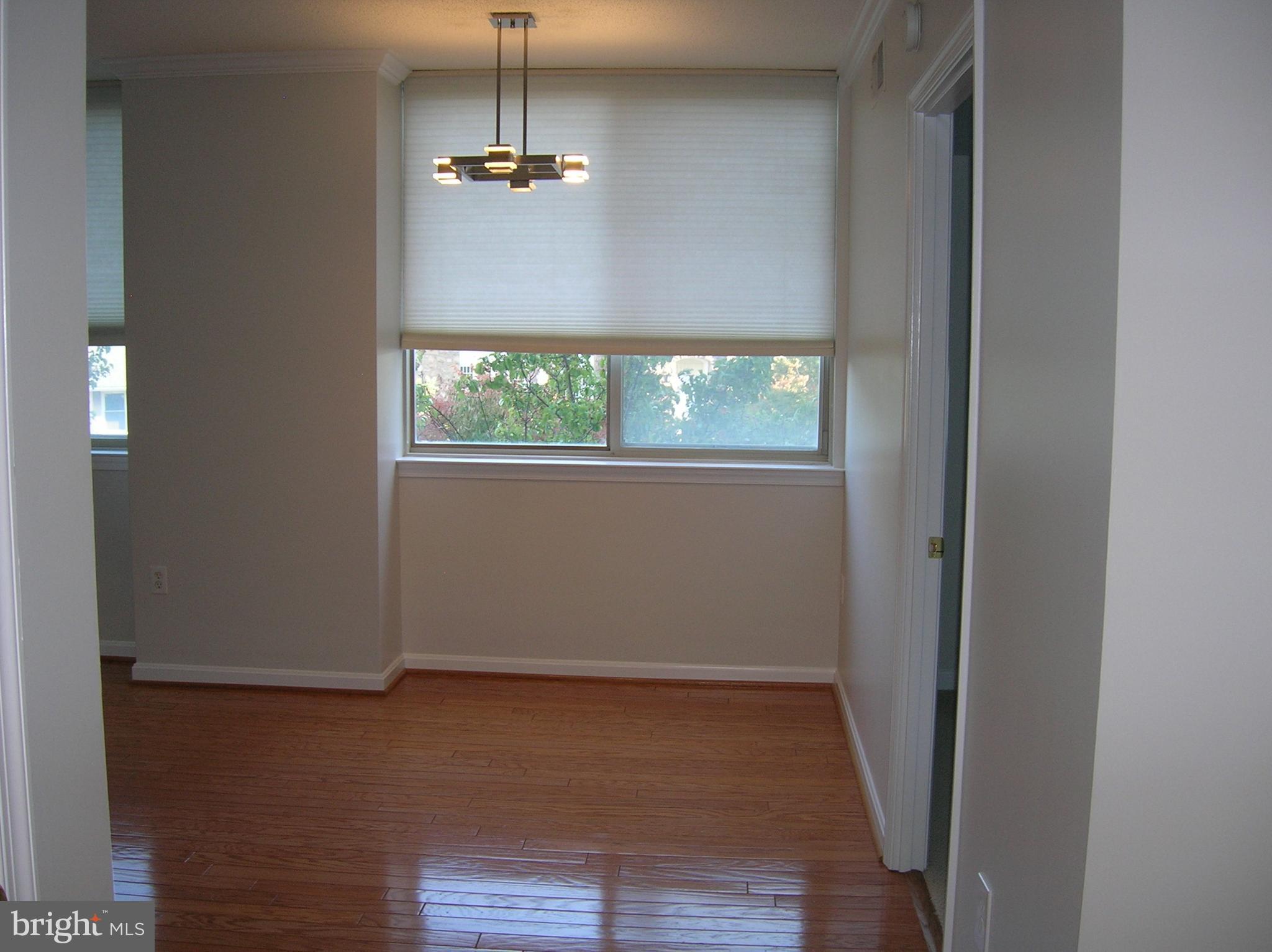 LEXINGTON SQUARE - Residential Lease