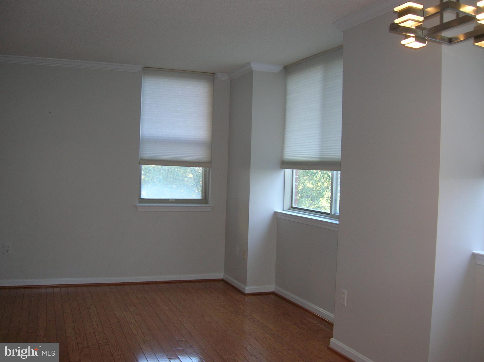 LEXINGTON SQUARE - Residential Lease