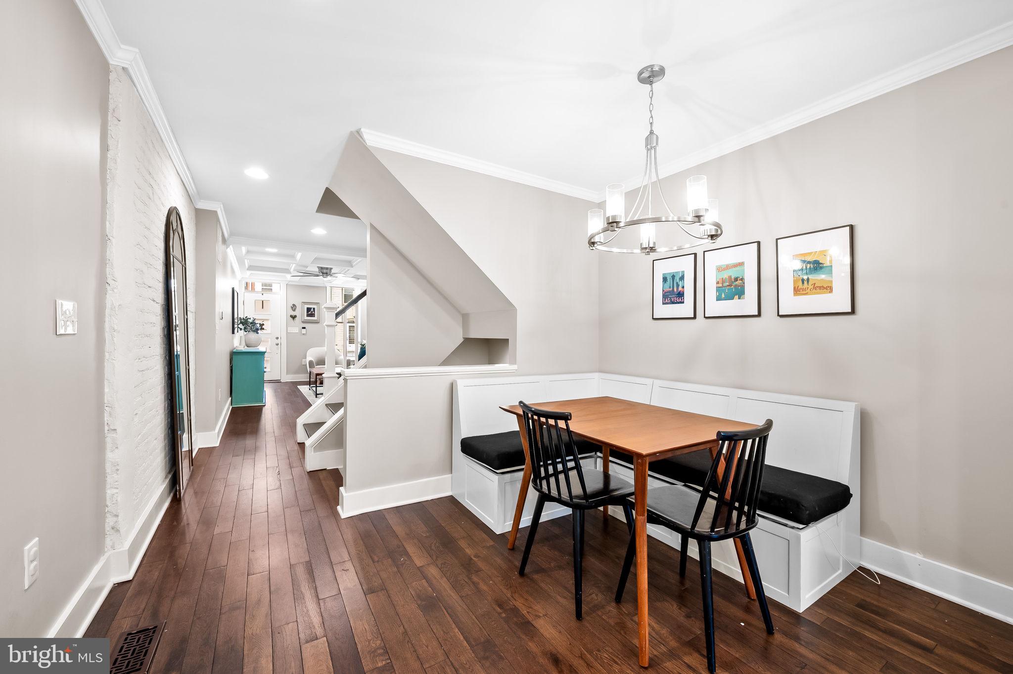 LOCUST POINT - Residential