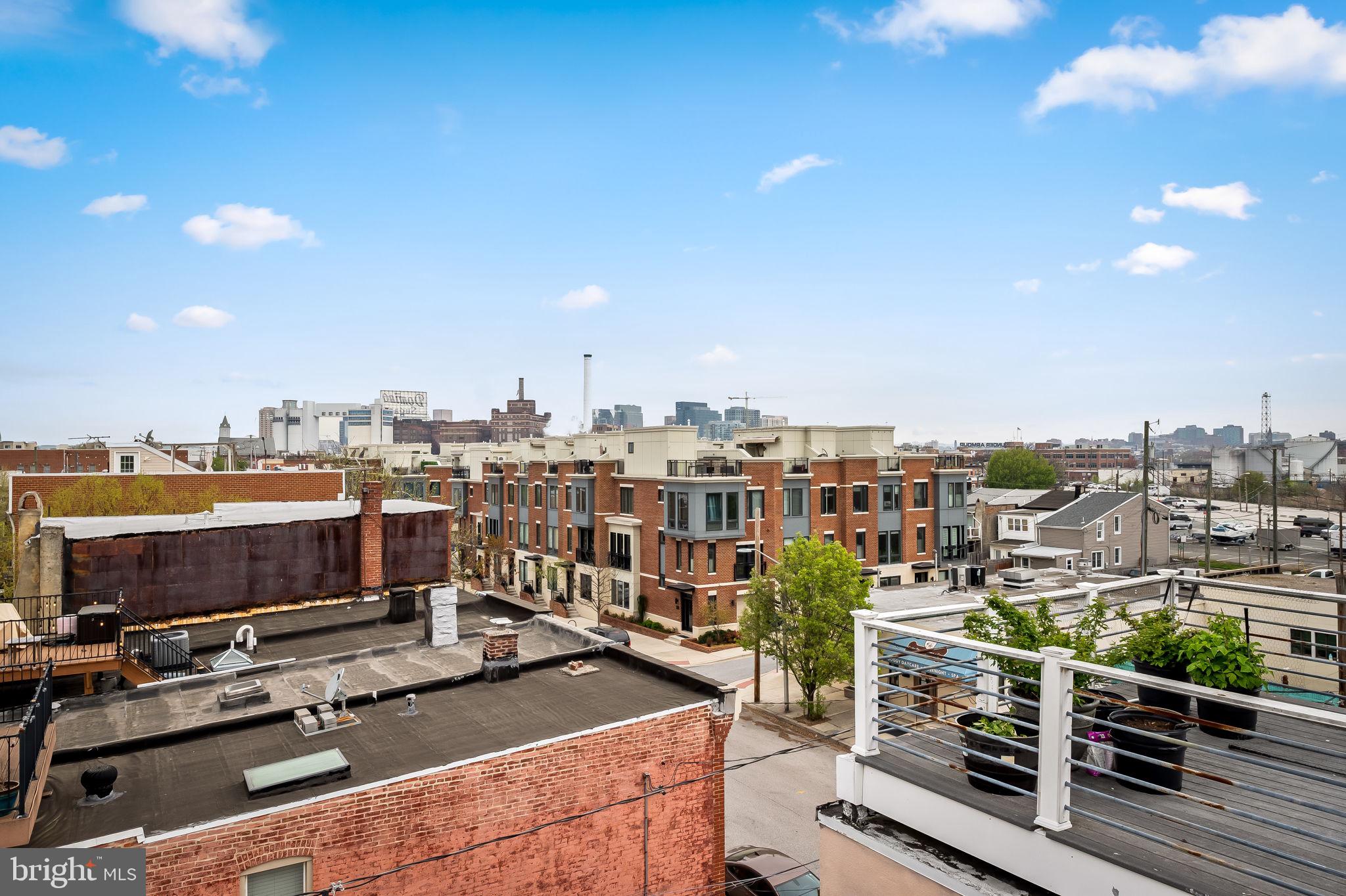 LOCUST POINT - Residential