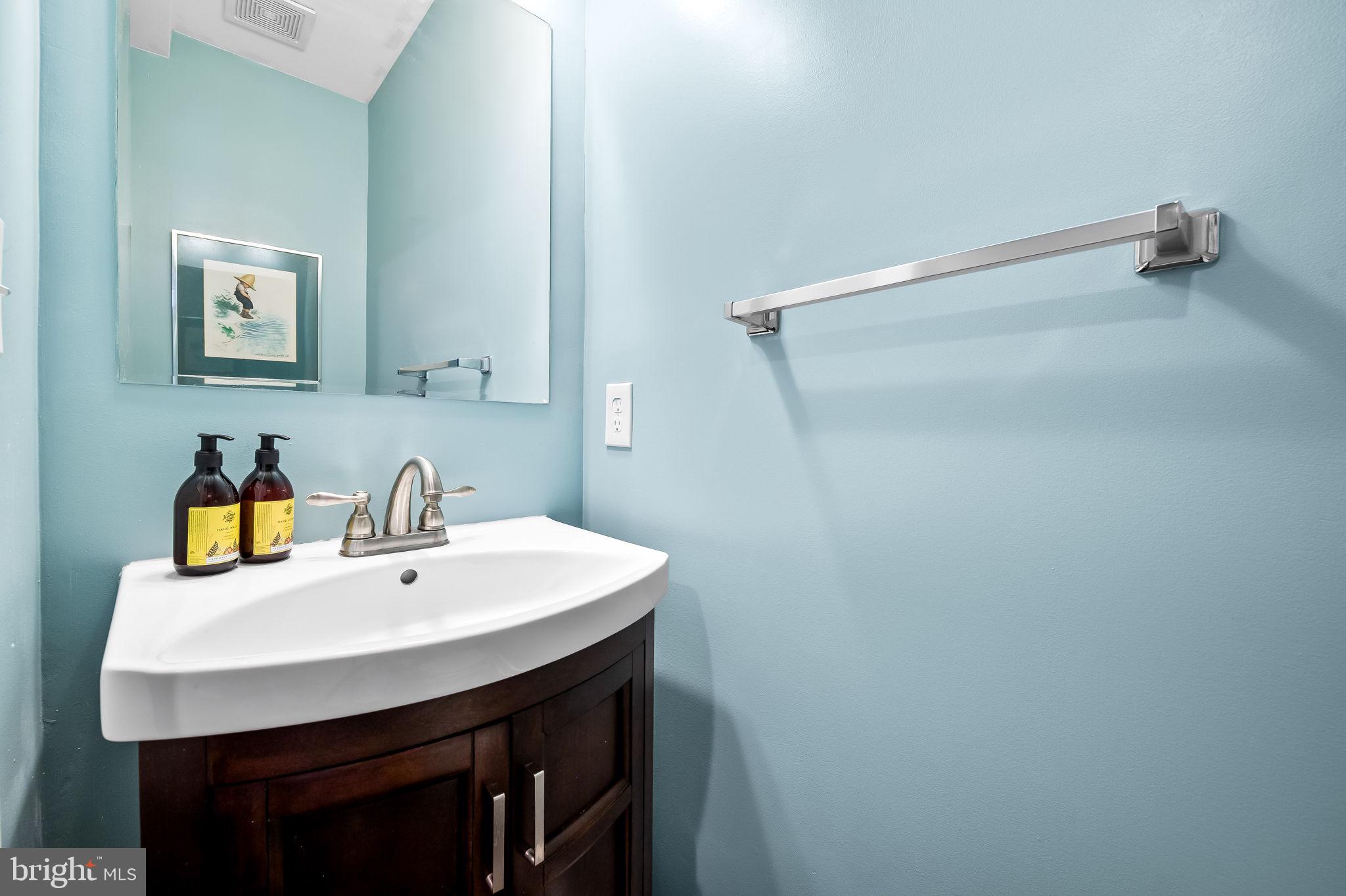 LOCUST POINT - Residential