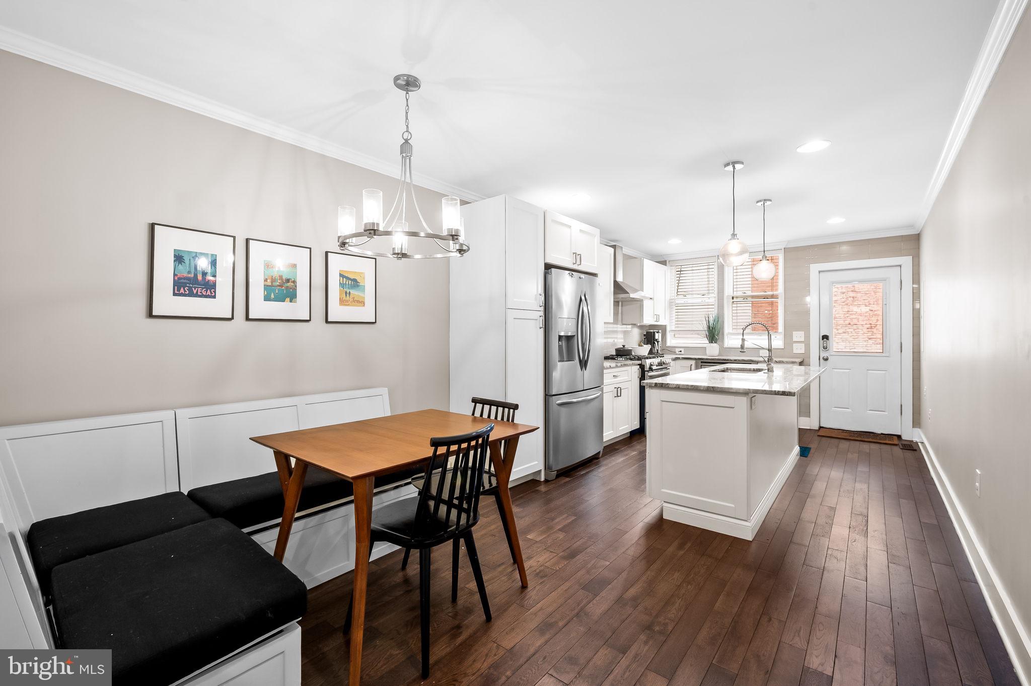 LOCUST POINT - Residential