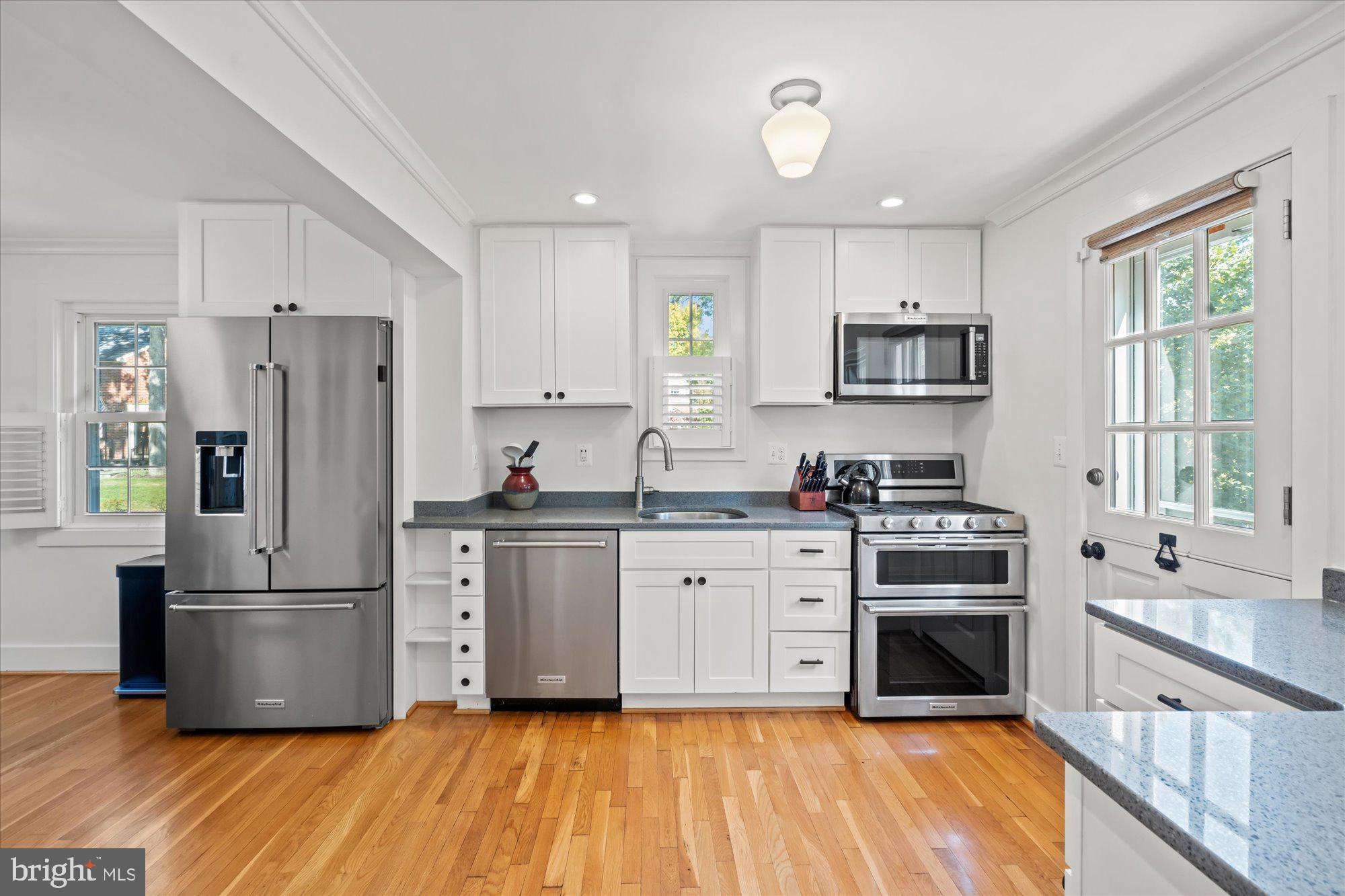 BEVERLEY HILLS - Residential