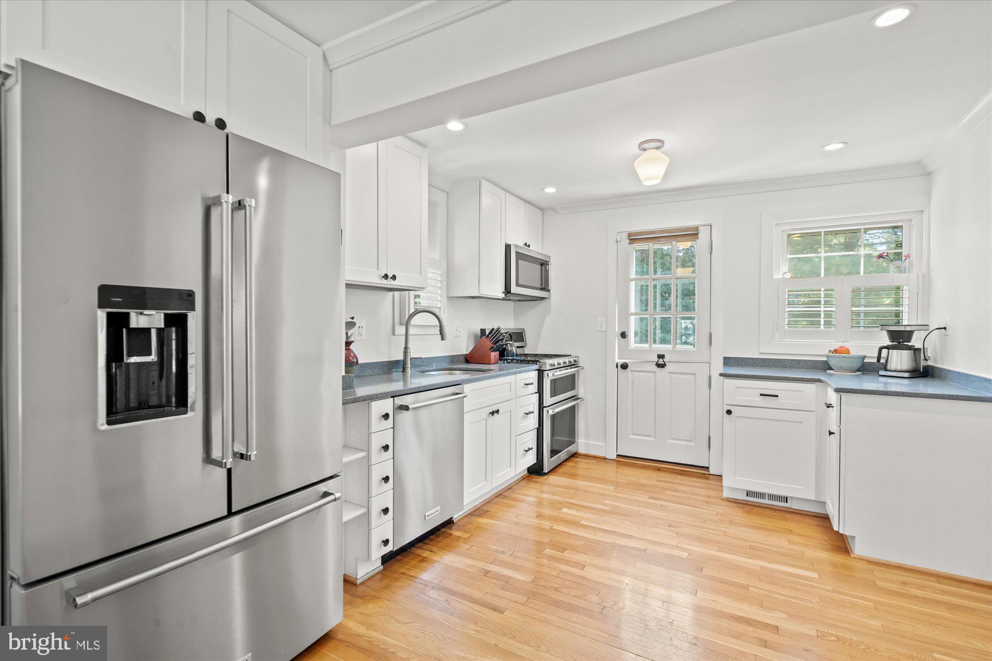 BEVERLEY HILLS - Residential