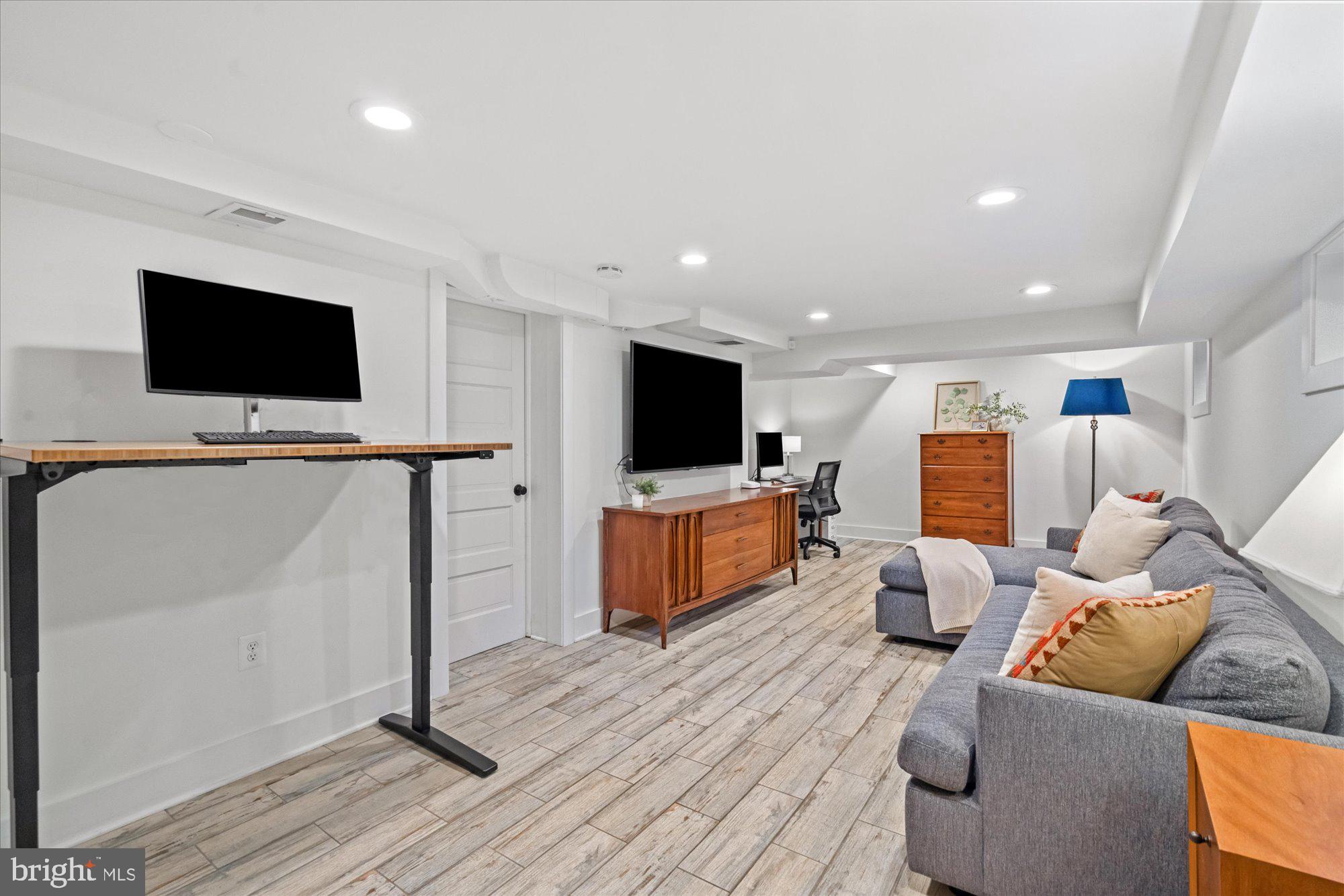 BEVERLEY HILLS - Residential