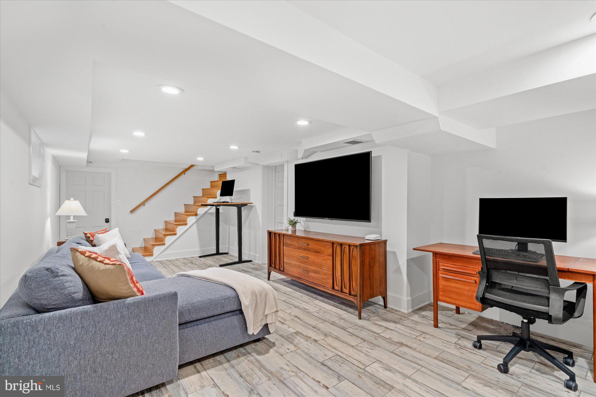 BEVERLEY HILLS - Residential