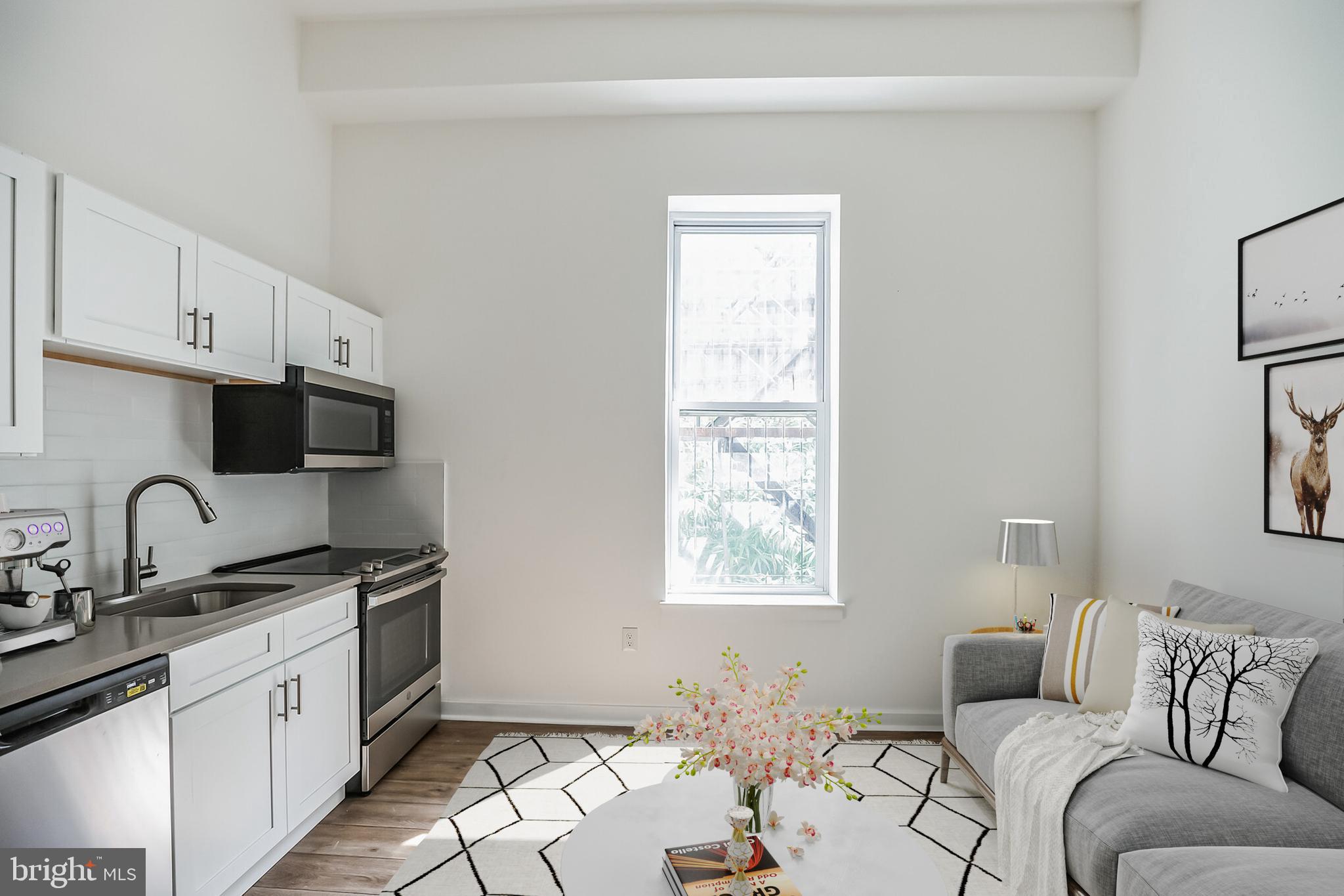 UNIVERSITY CITY - Residential Lease