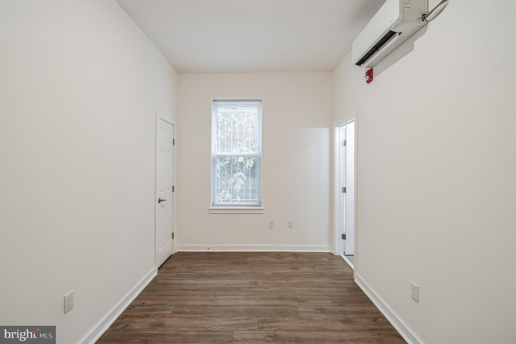 UNIVERSITY CITY - Residential Lease