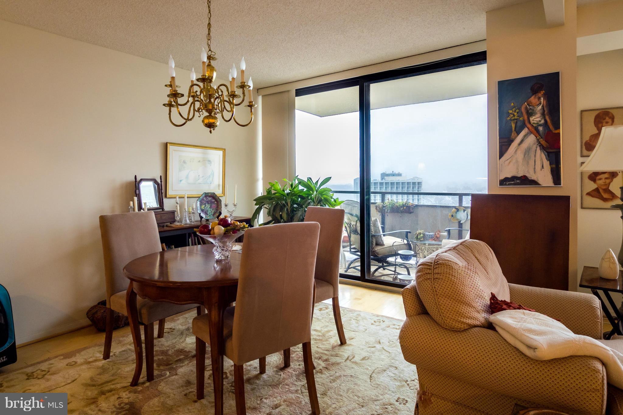 PROMENADE TOWERS - Residential Lease