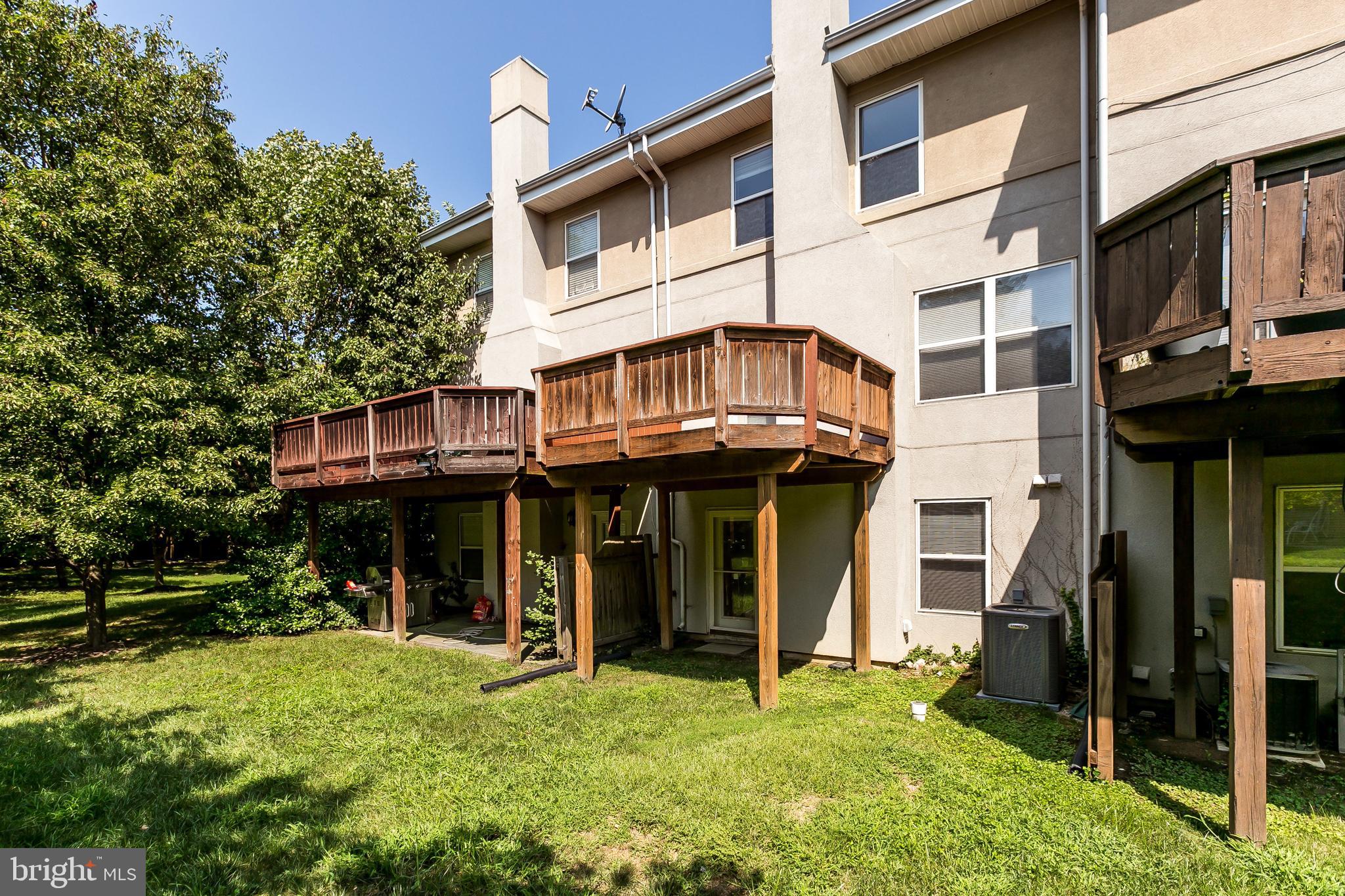 VILLAGES OF HOMELAND - Residential