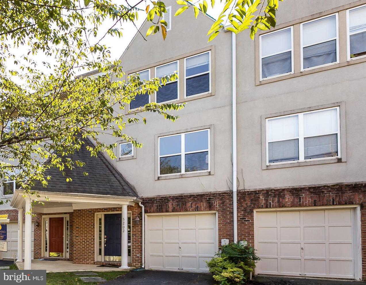 VILLAGES OF HOMELAND - Residential