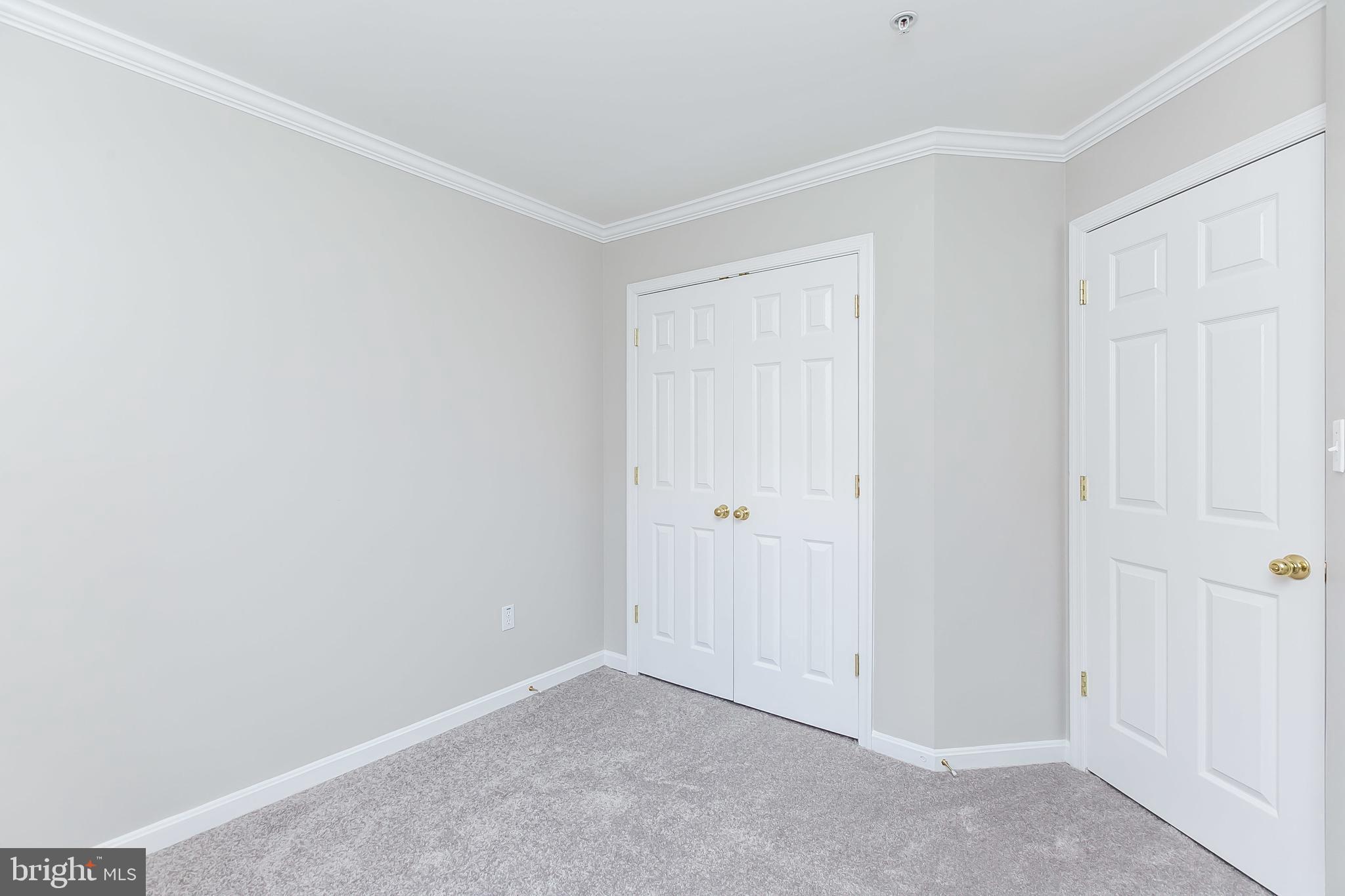 VILLAGES OF HOMELAND - Residential