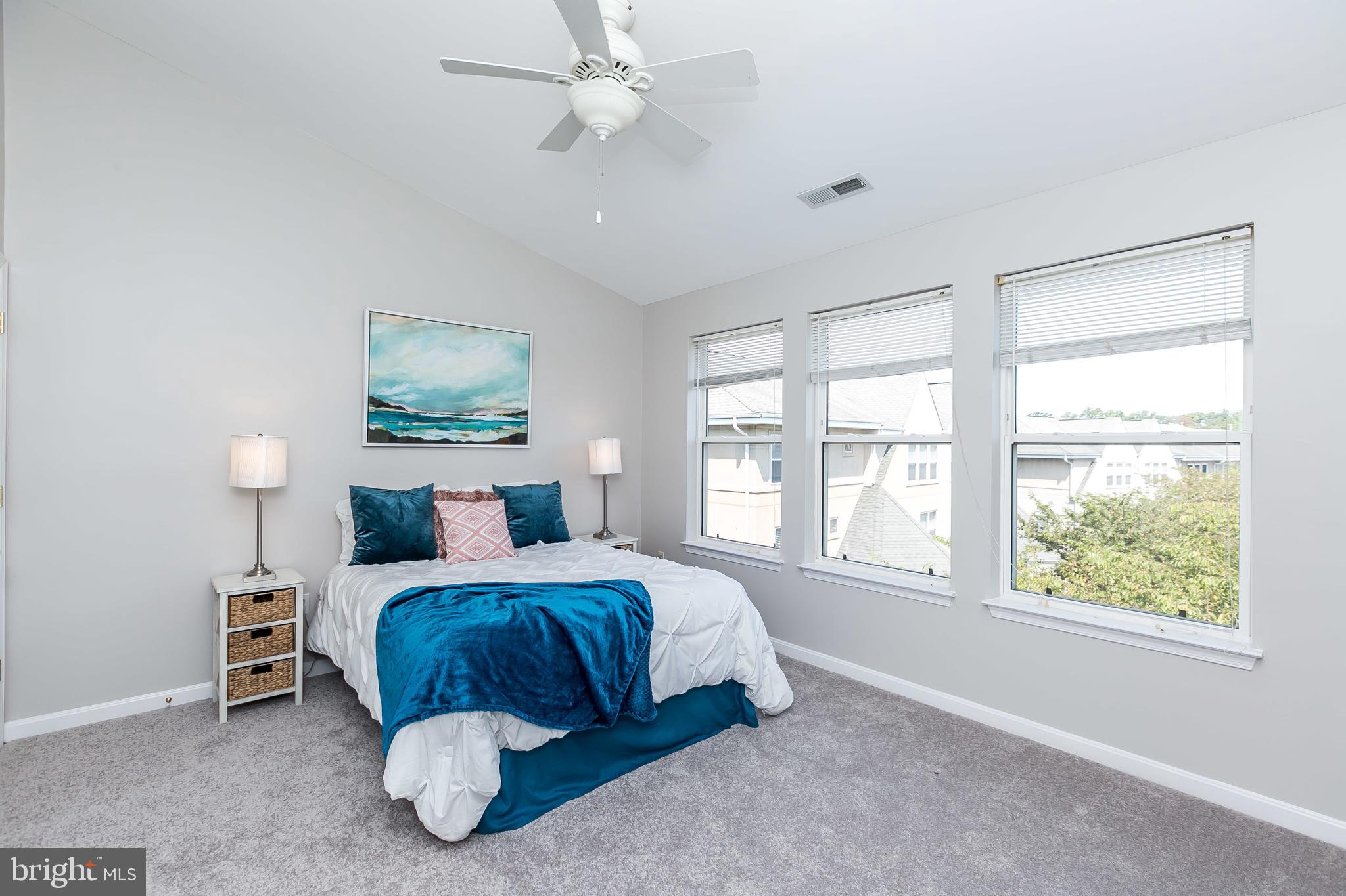 VILLAGES OF HOMELAND - Residential