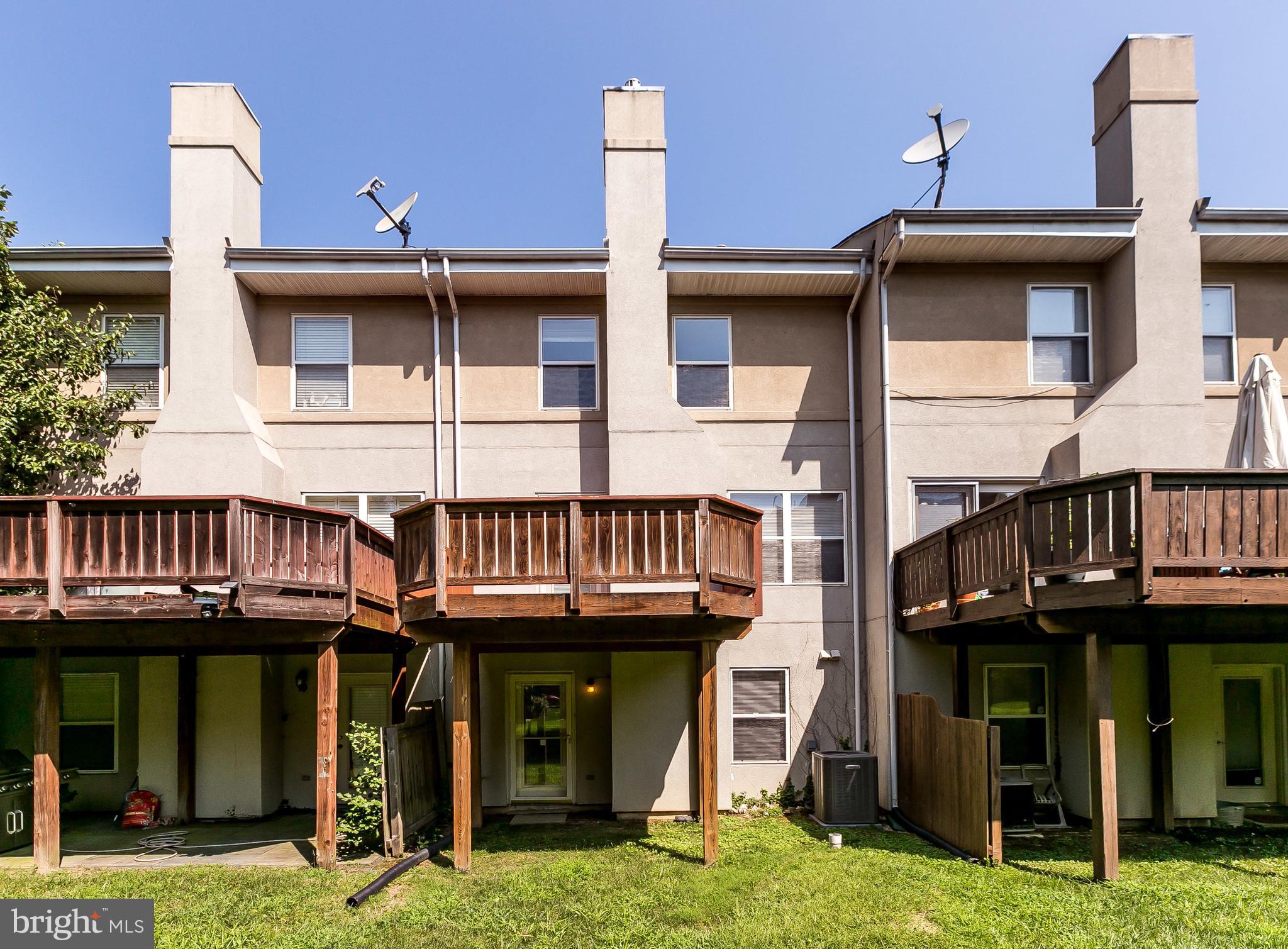 VILLAGES OF HOMELAND - Residential