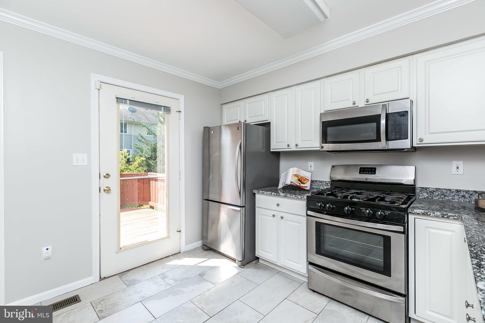 VILLAGES OF HOMELAND - Residential