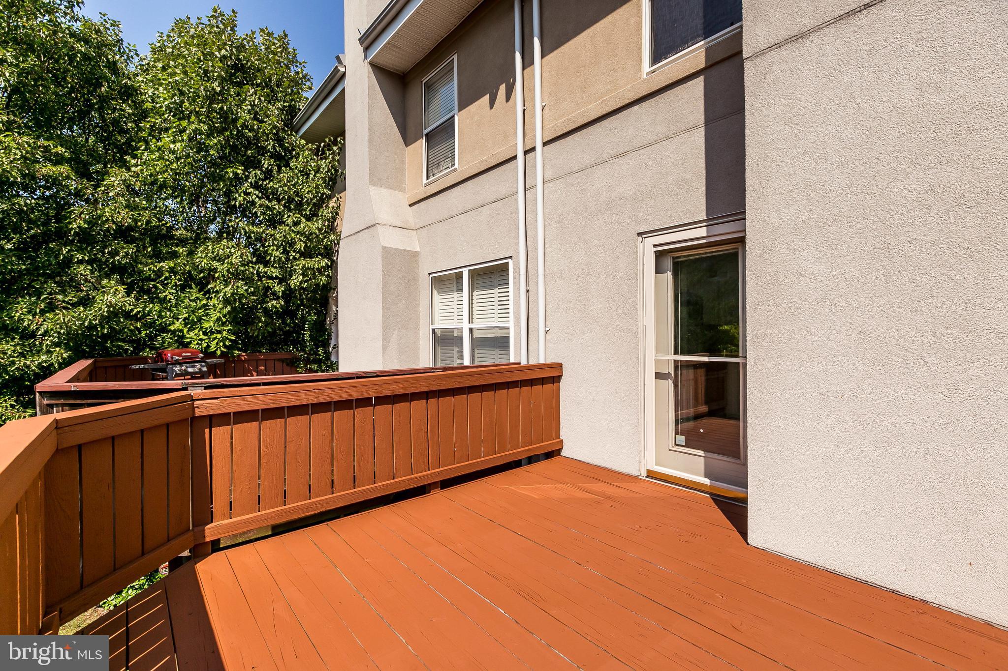 VILLAGES OF HOMELAND - Residential