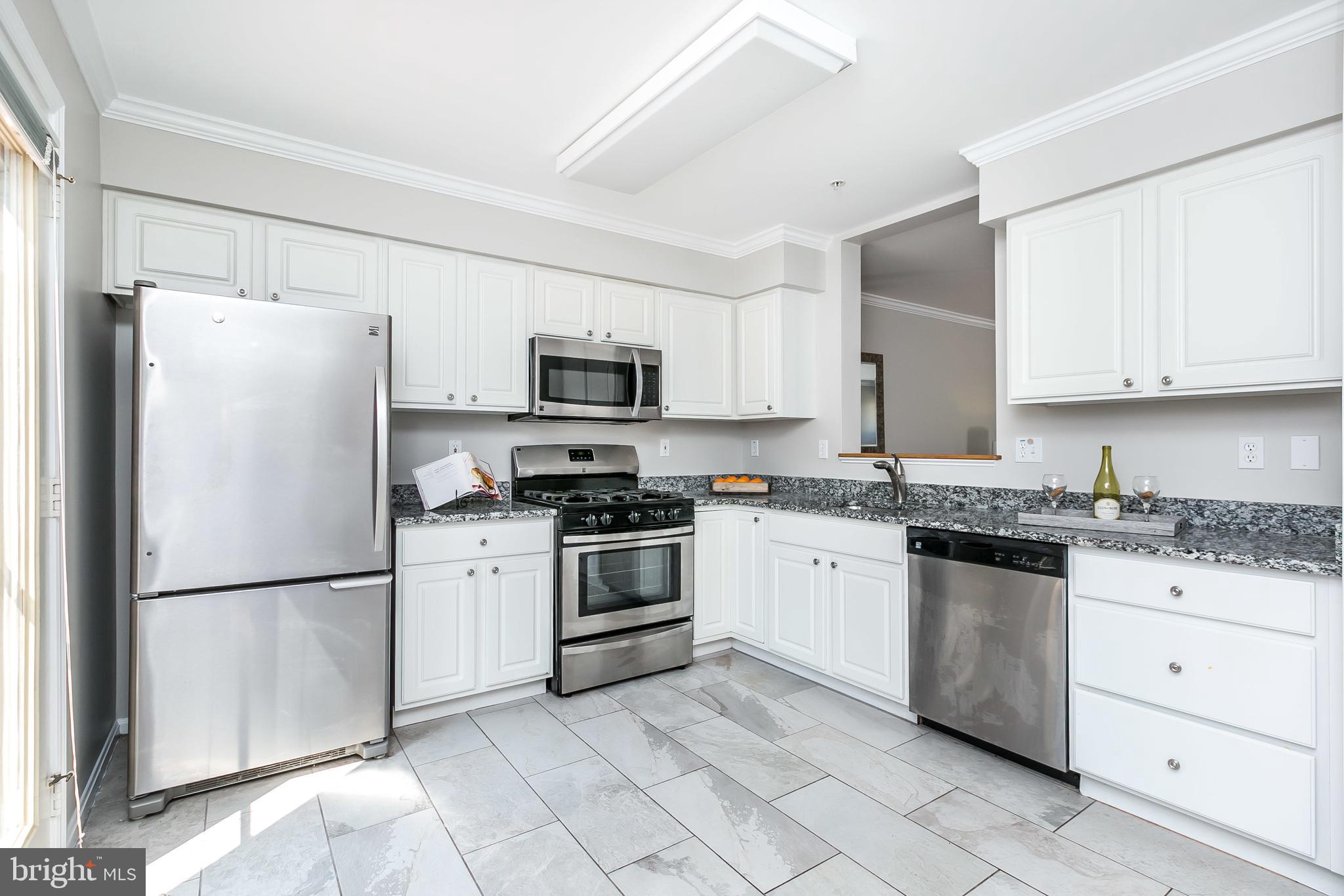 VILLAGES OF HOMELAND - Residential