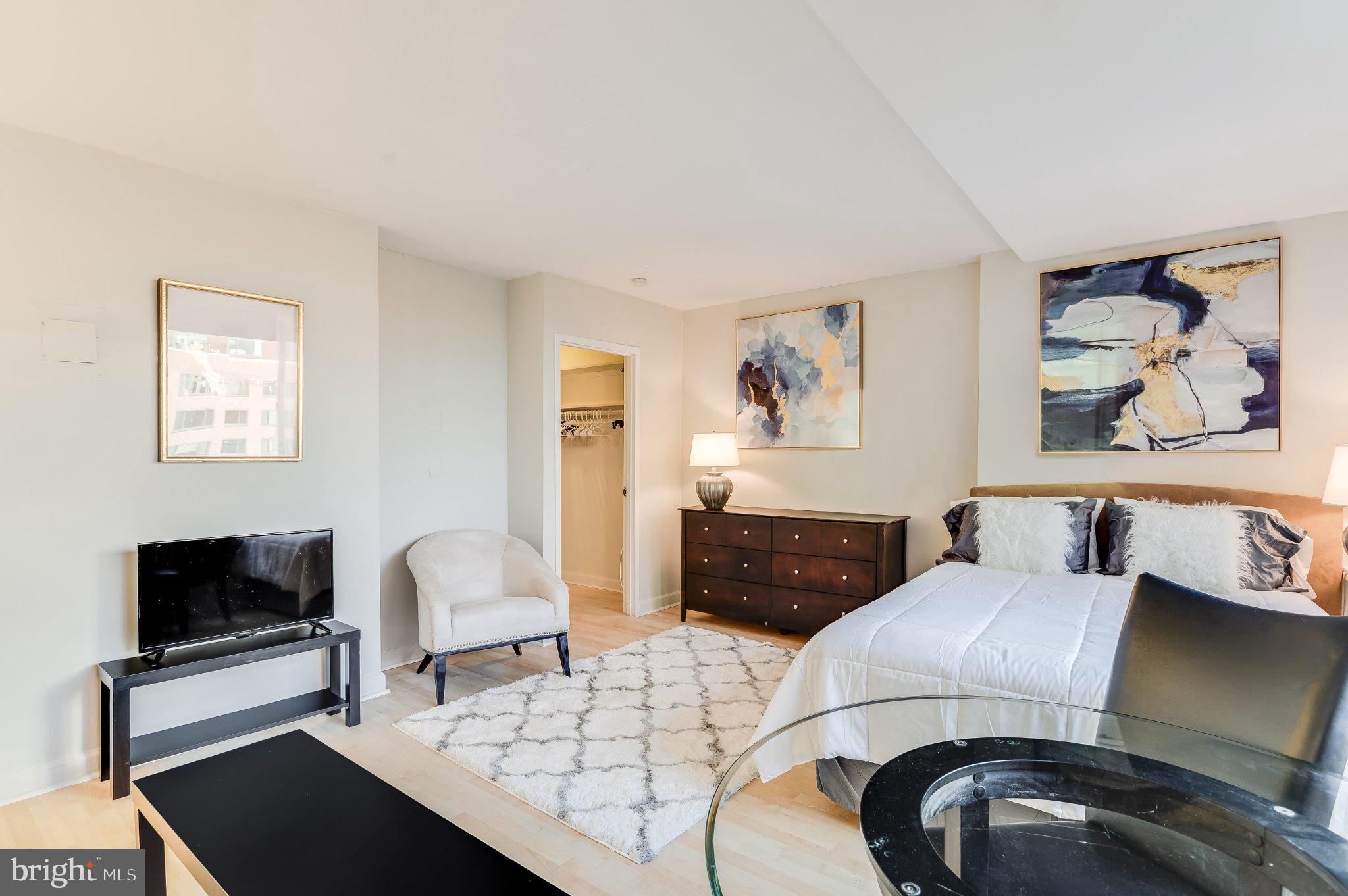 1011 ARLINGTON BOULEVARD 811