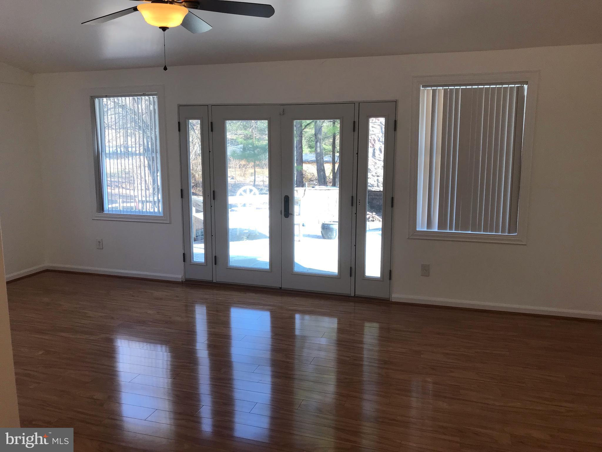 LOCKMEADE - Residential Lease