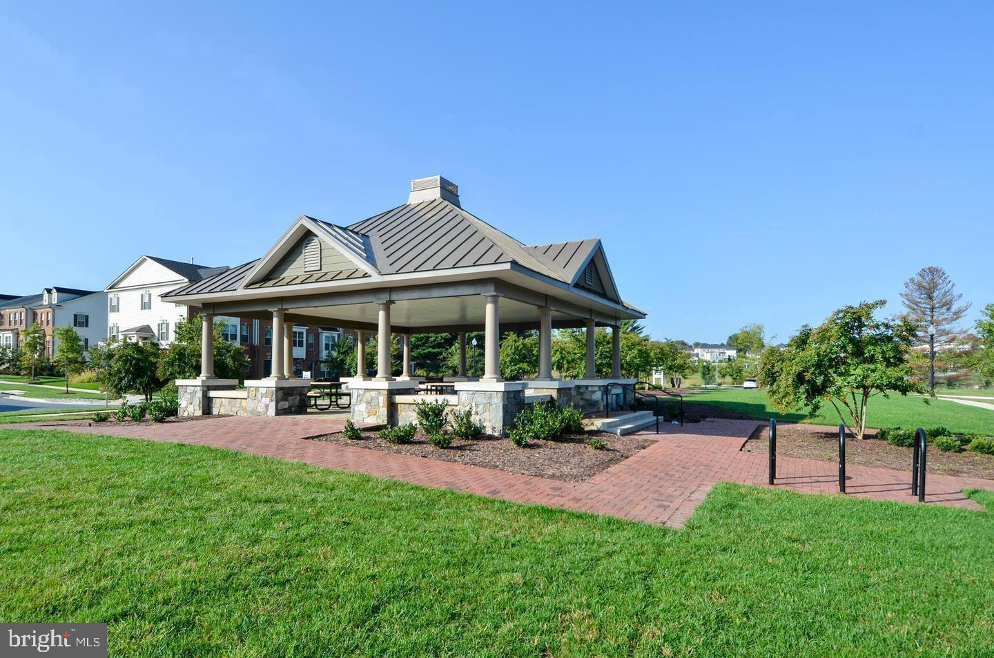 POPLAR RUN - Residential