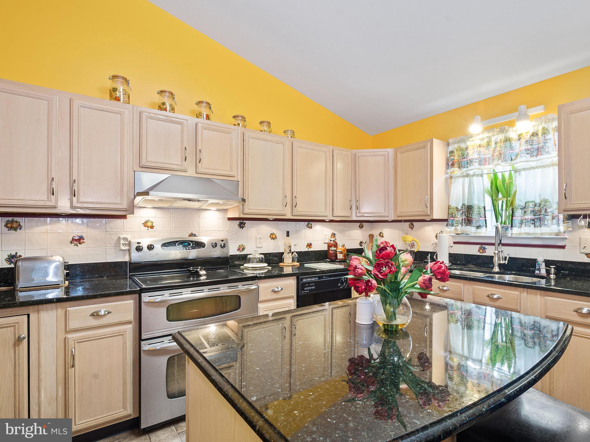 MAYFIELD WOODS - Residential