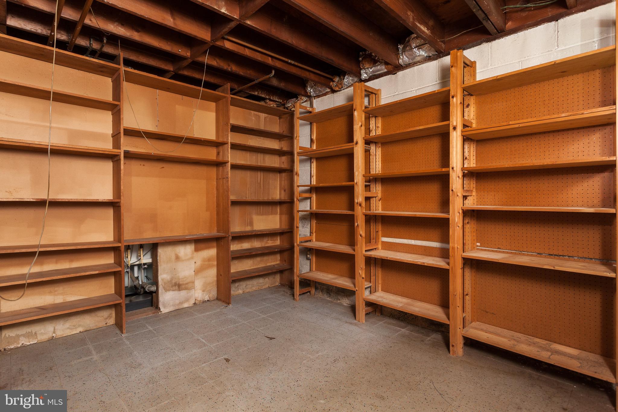 HONEYSUCKLE HILL - Residential