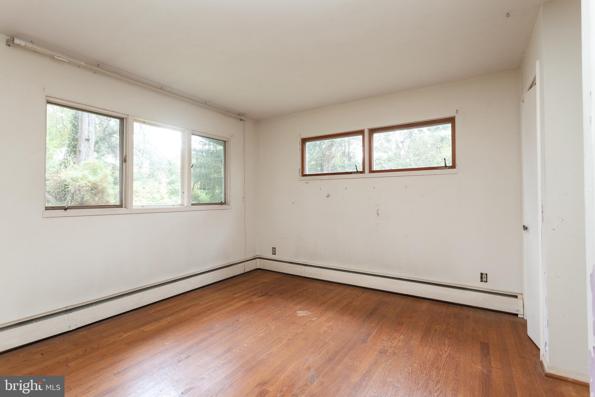 HONEYSUCKLE HILL - Residential