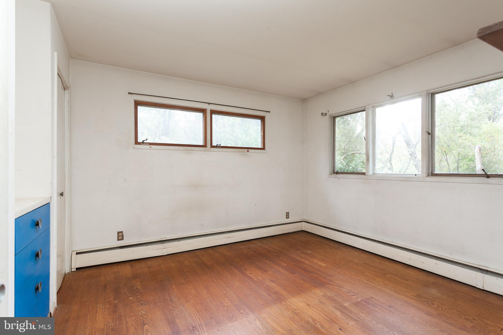 HONEYSUCKLE HILL - Residential