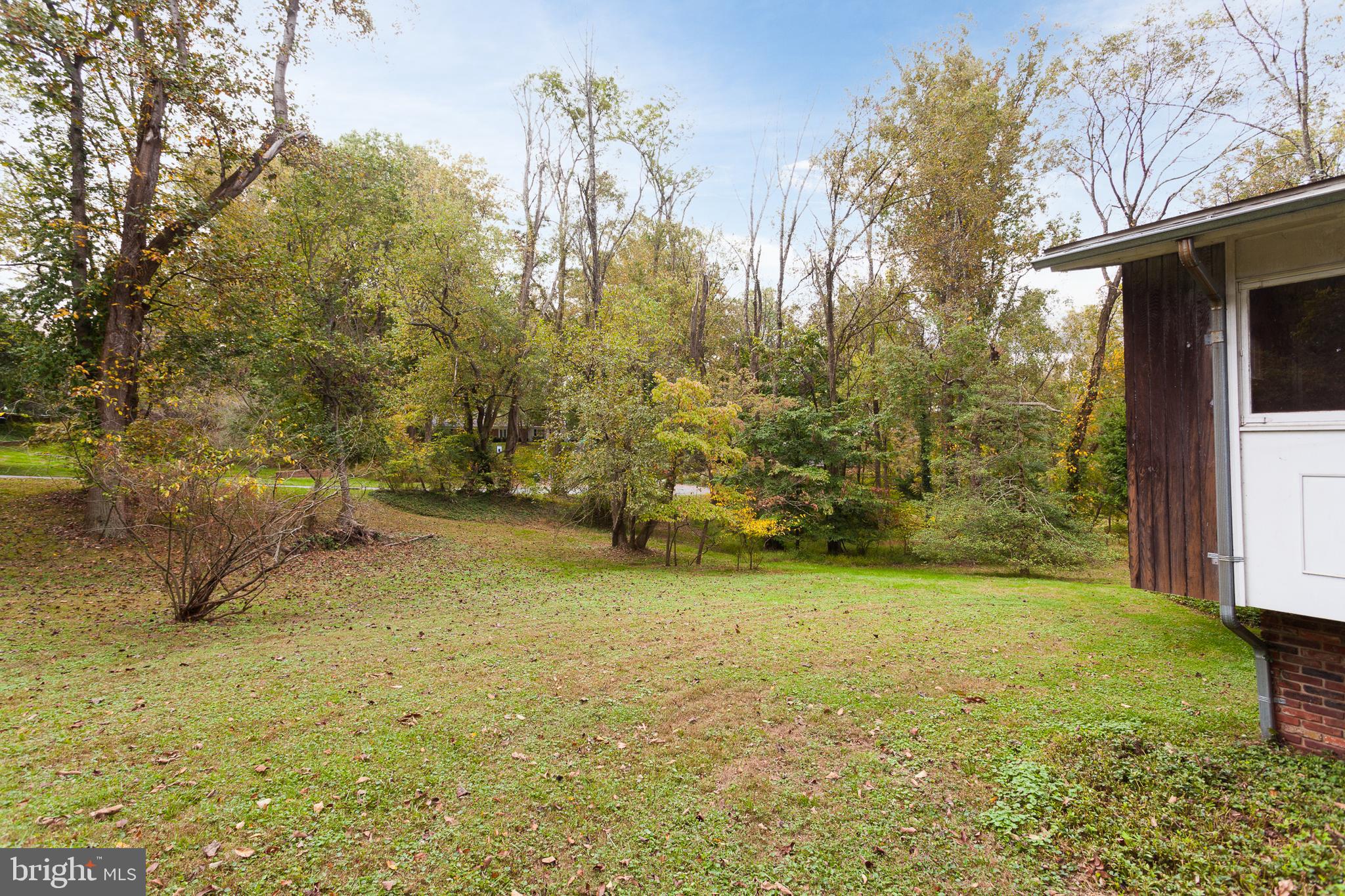 HONEYSUCKLE HILL - Residential