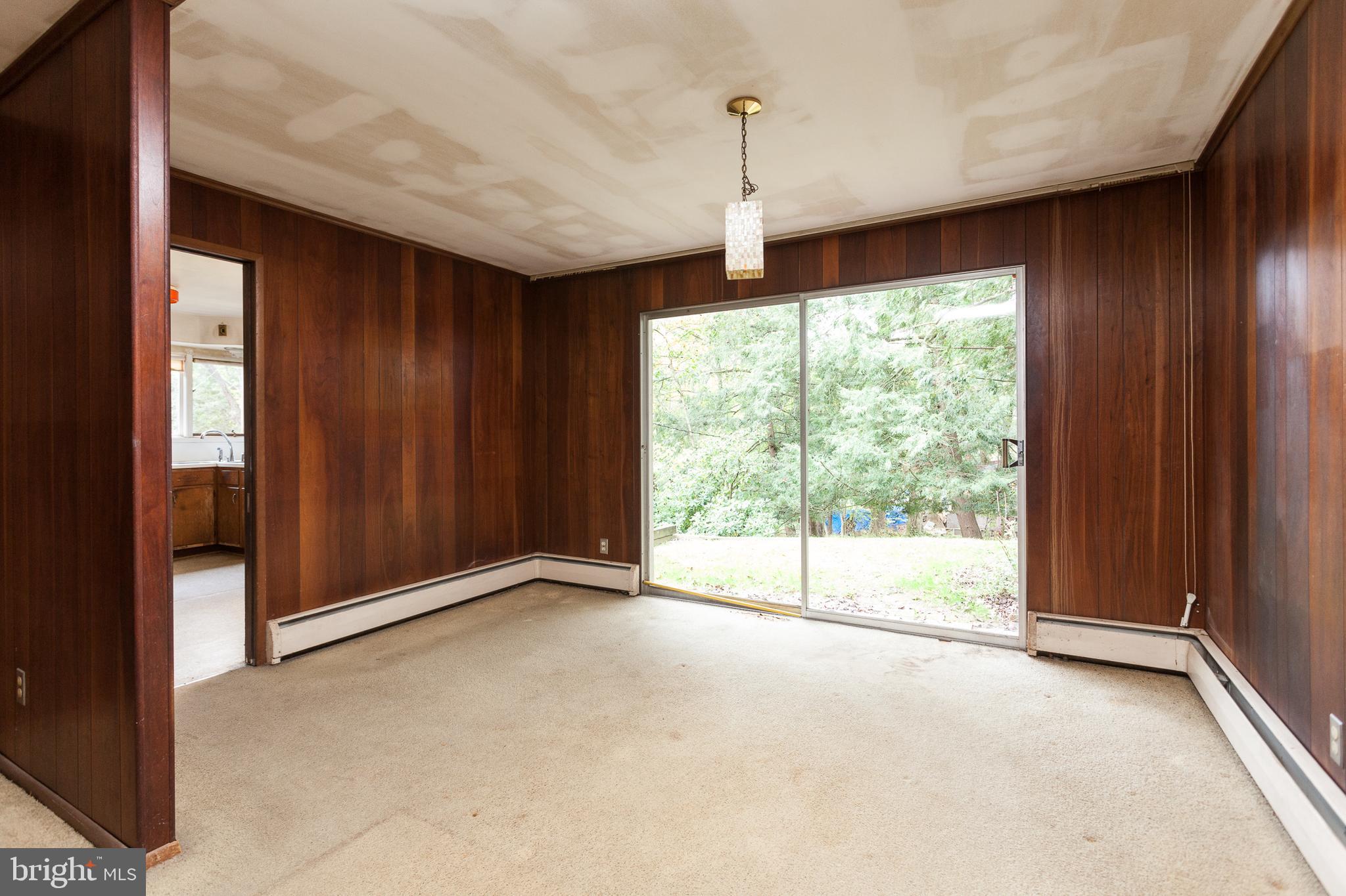 HONEYSUCKLE HILL - Residential