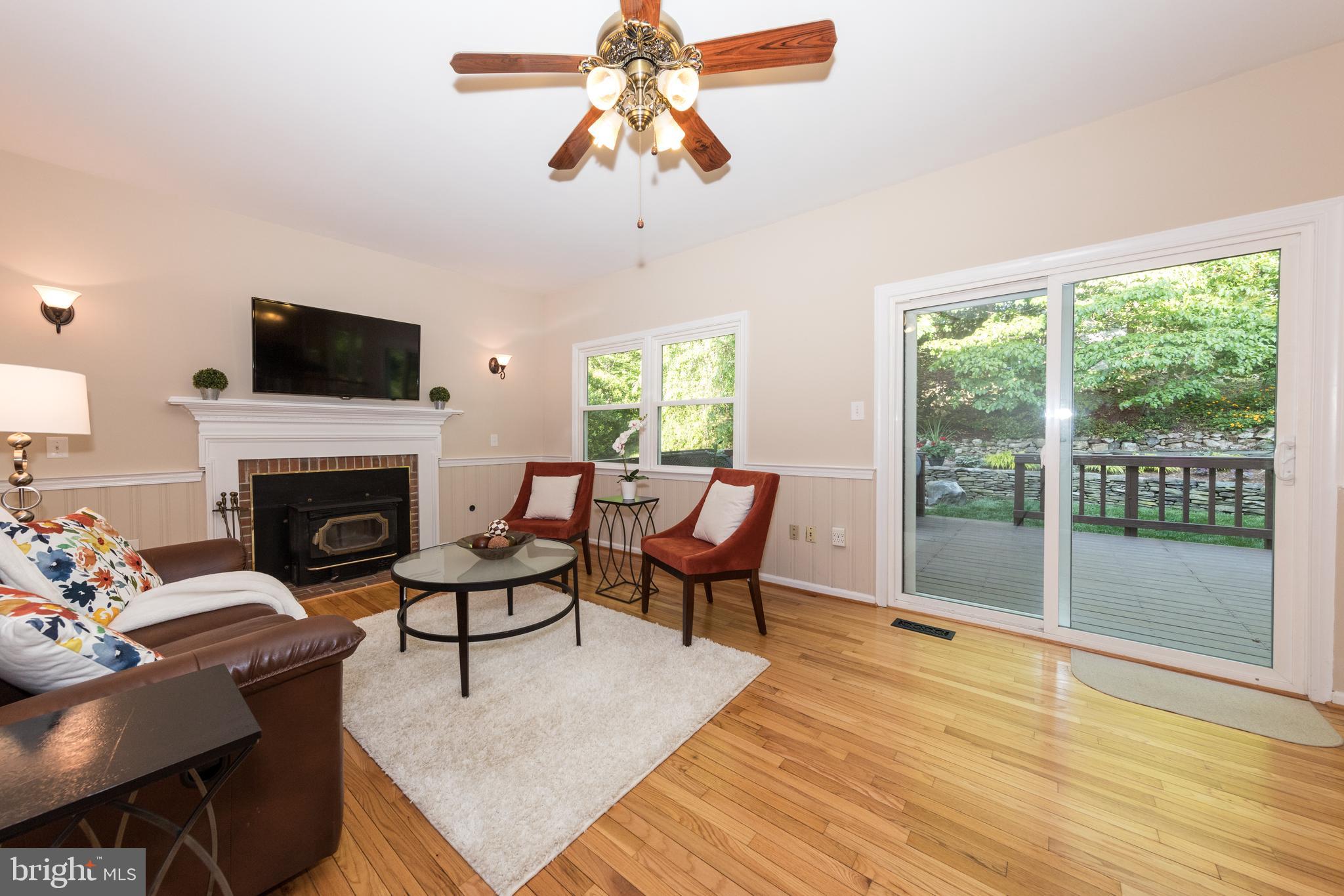 SOUTH RUN OAKS - Residential