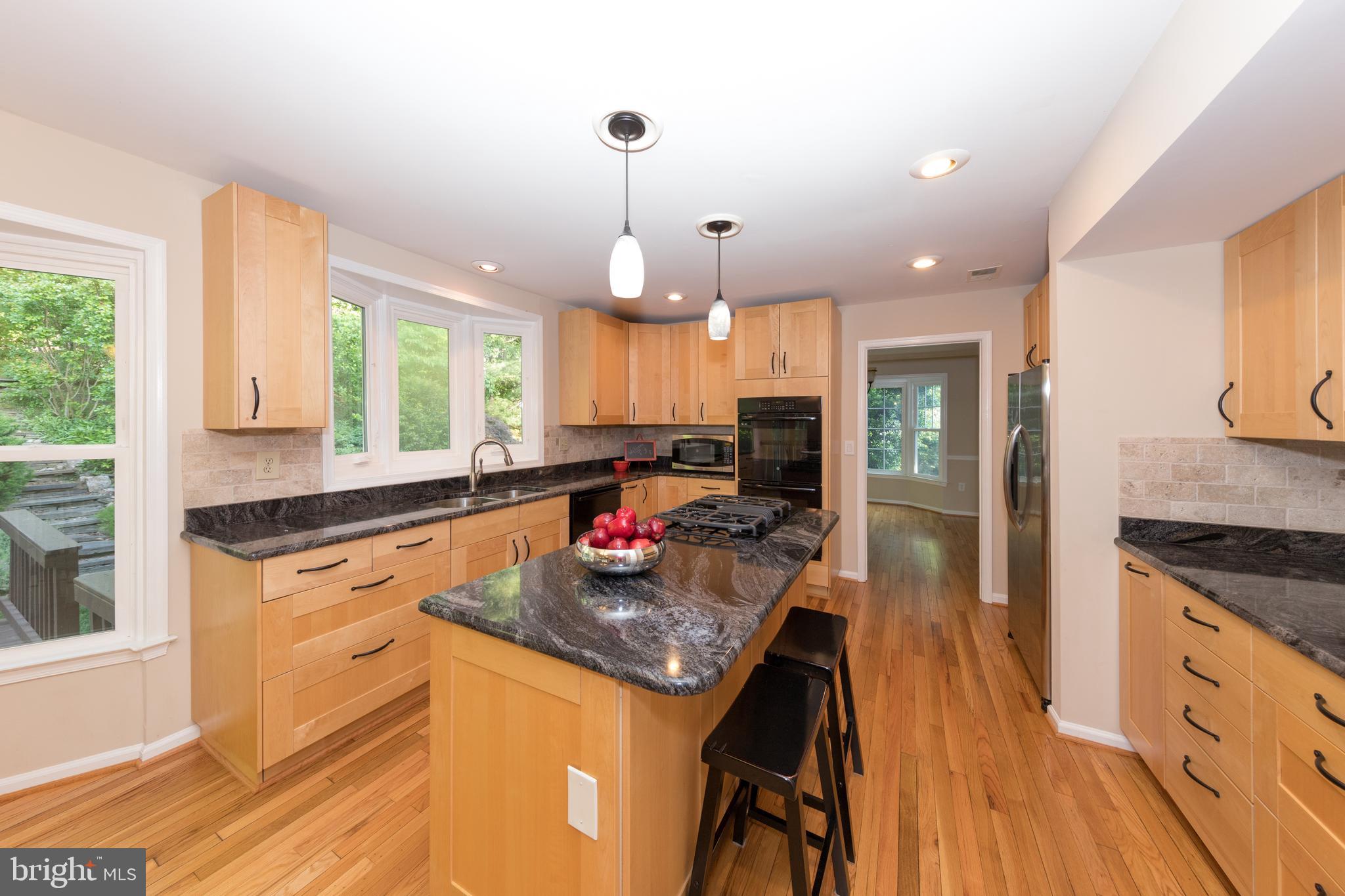 SOUTH RUN OAKS - Residential