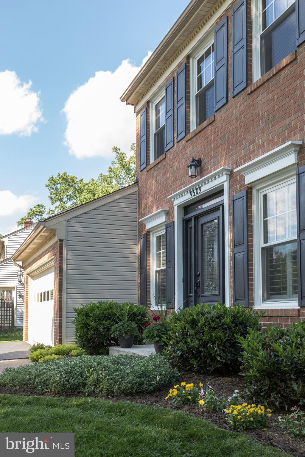 SOUTH RUN OAKS - Residential