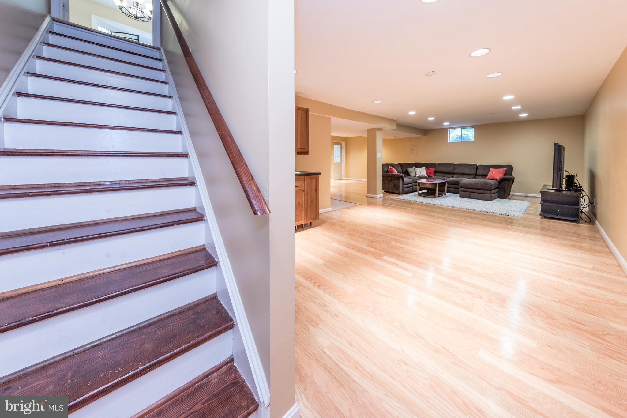 SOUTH RUN OAKS - Residential