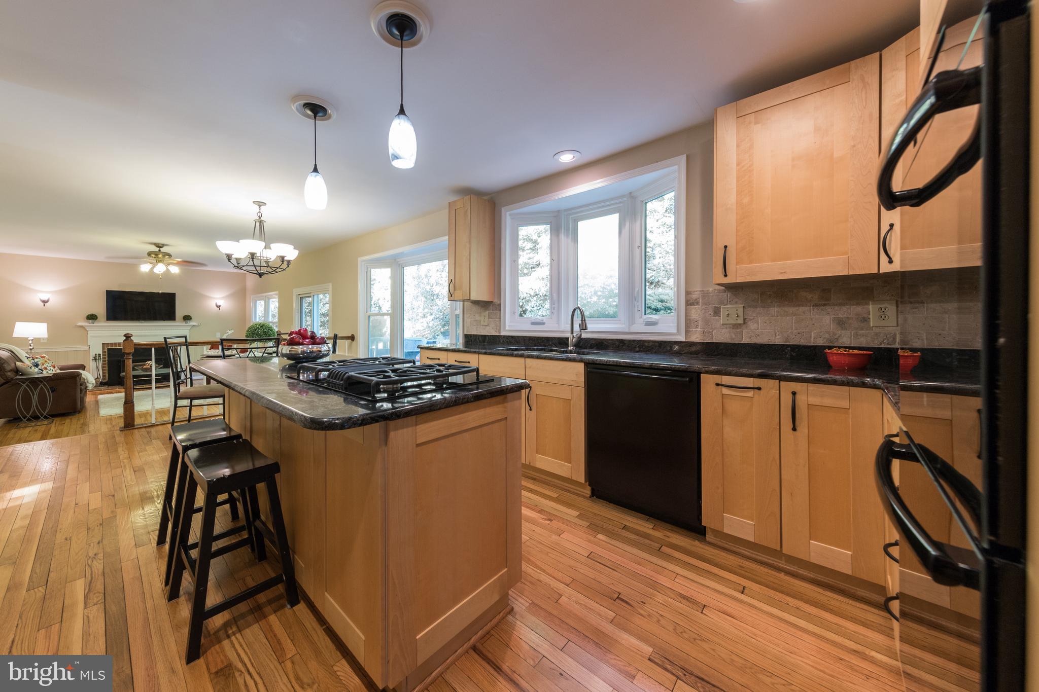 SOUTH RUN OAKS - Residential