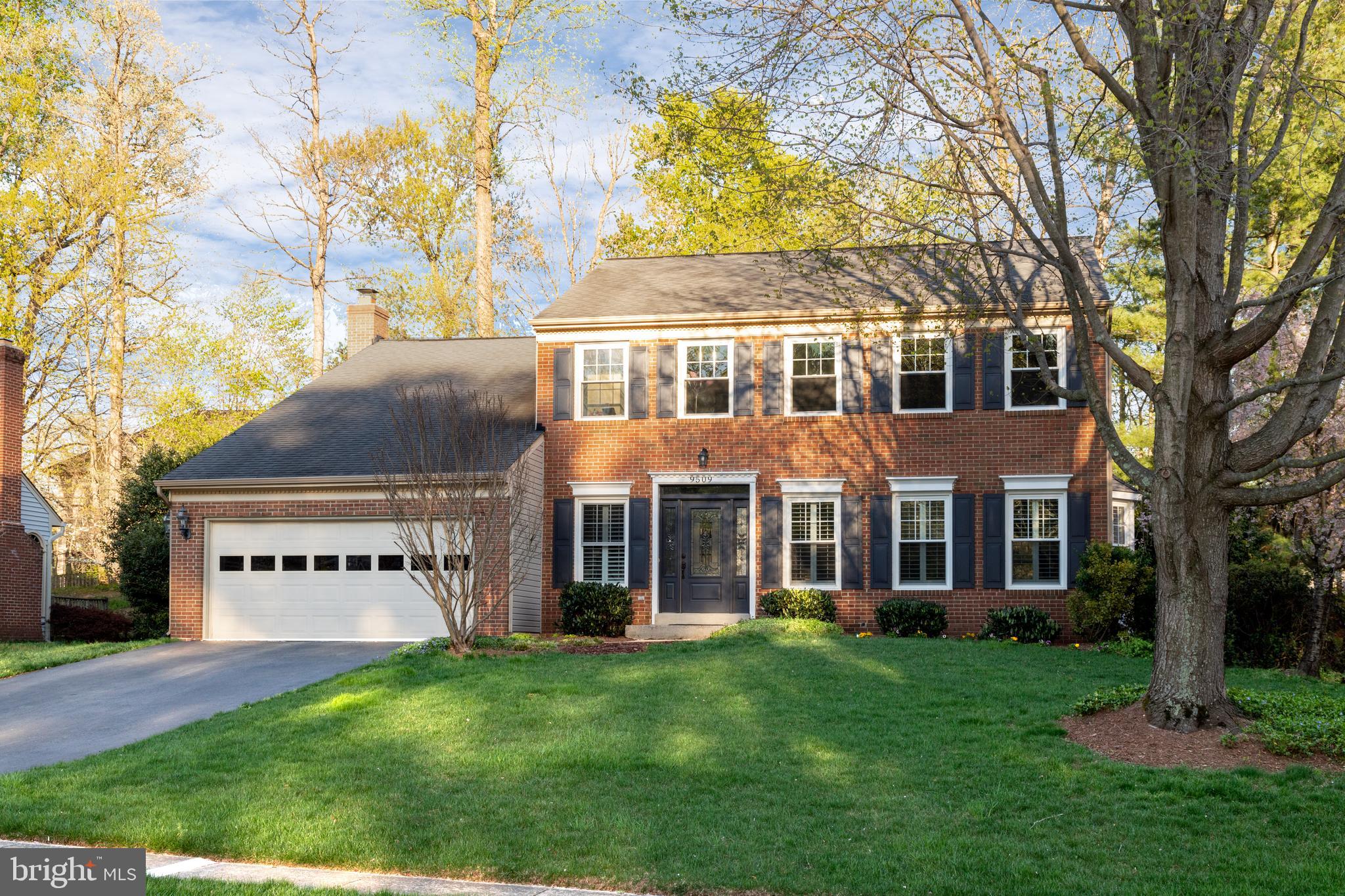 SOUTH RUN OAKS - Residential