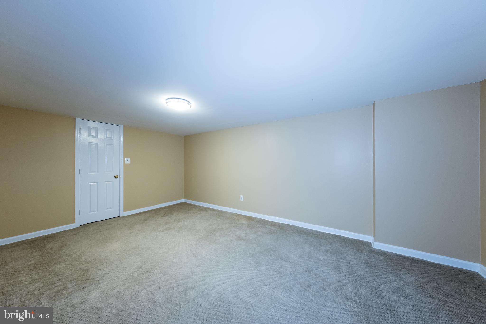 SOUTH RUN OAKS - Residential