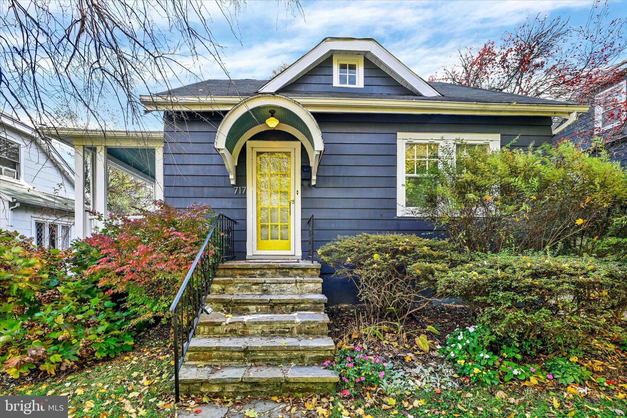 LAKE WALKER - Residential