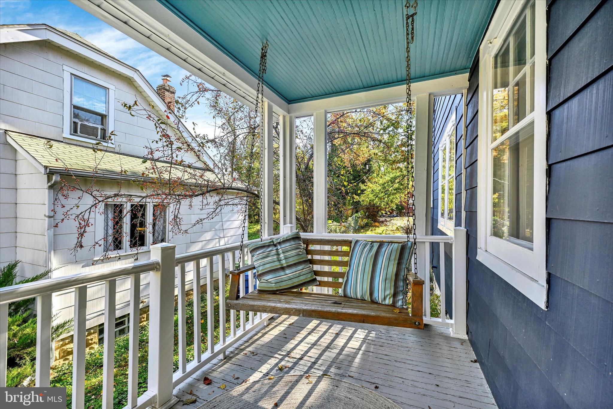 LAKE WALKER - Residential