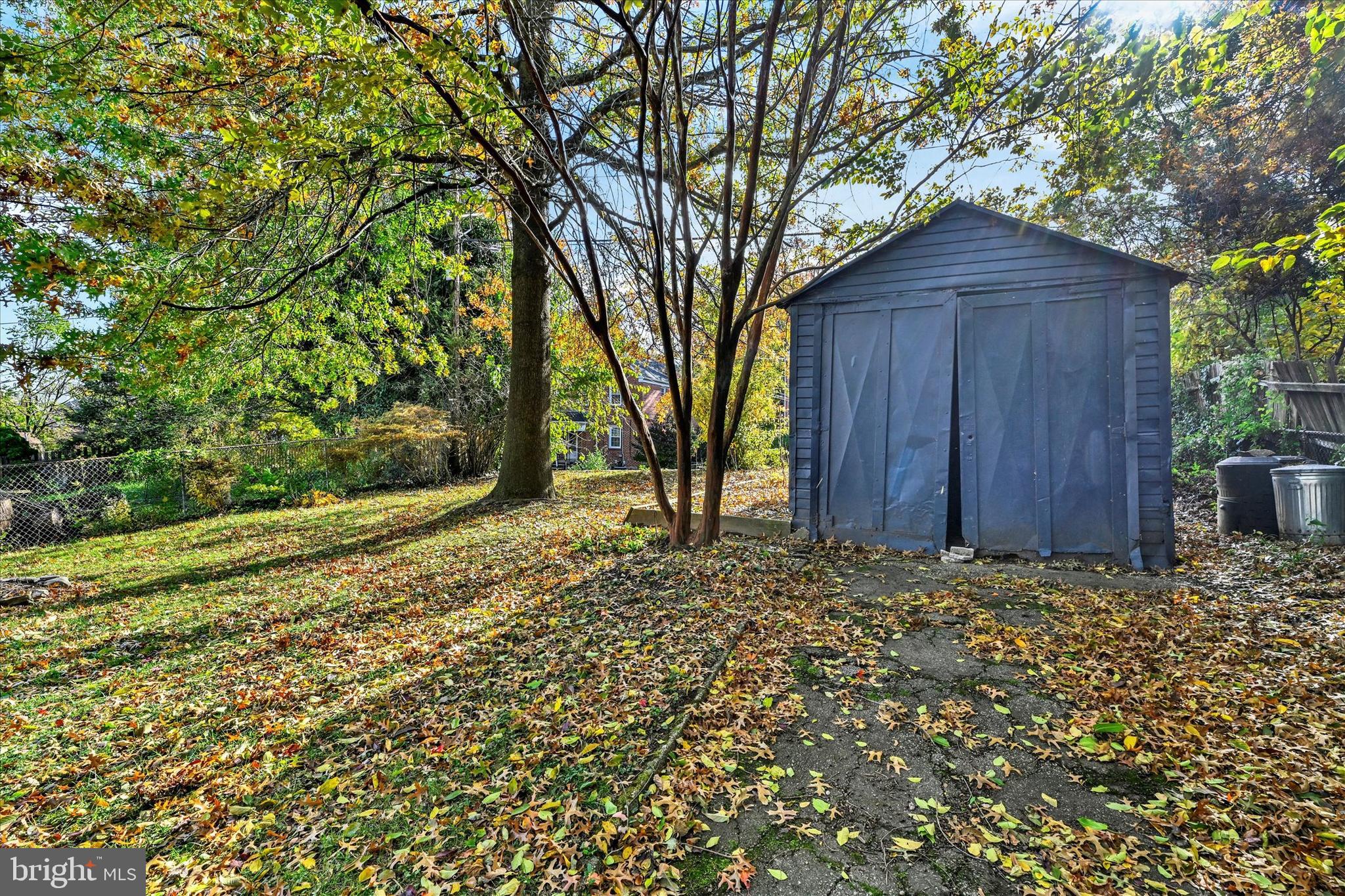 LAKE WALKER - Residential